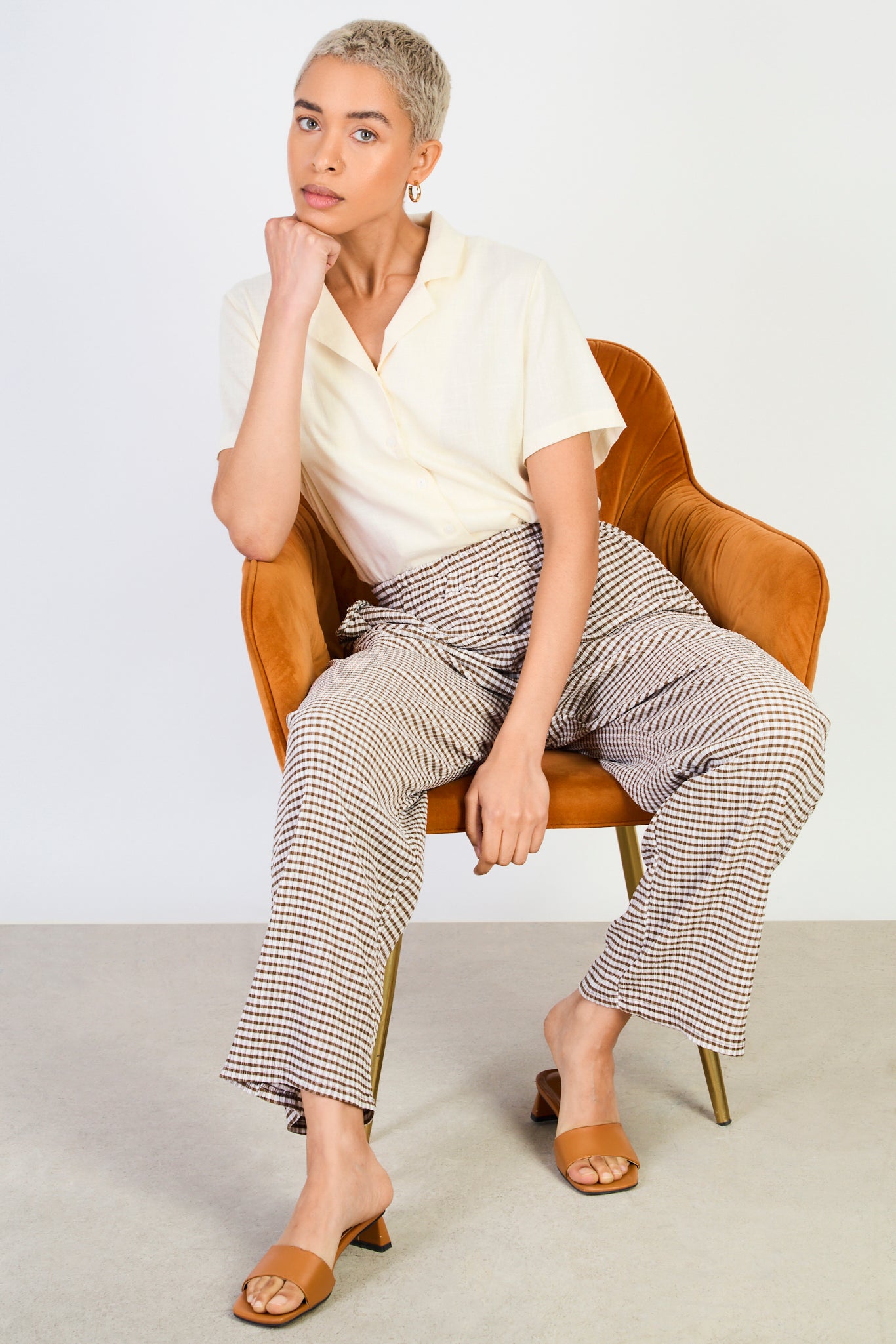 Brown gingham side pocket trousers_5