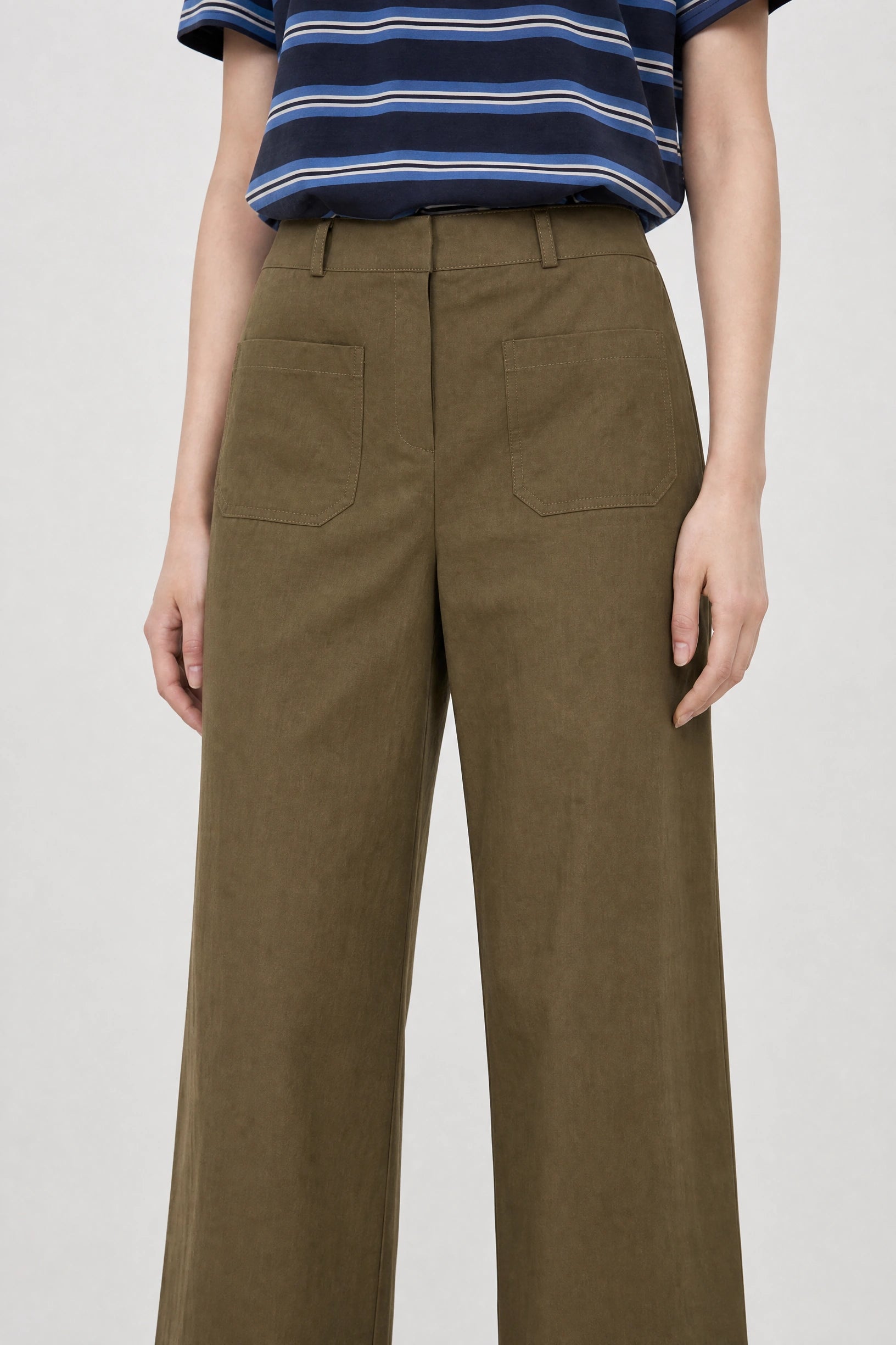 Brown pocket front tailored trousers_3