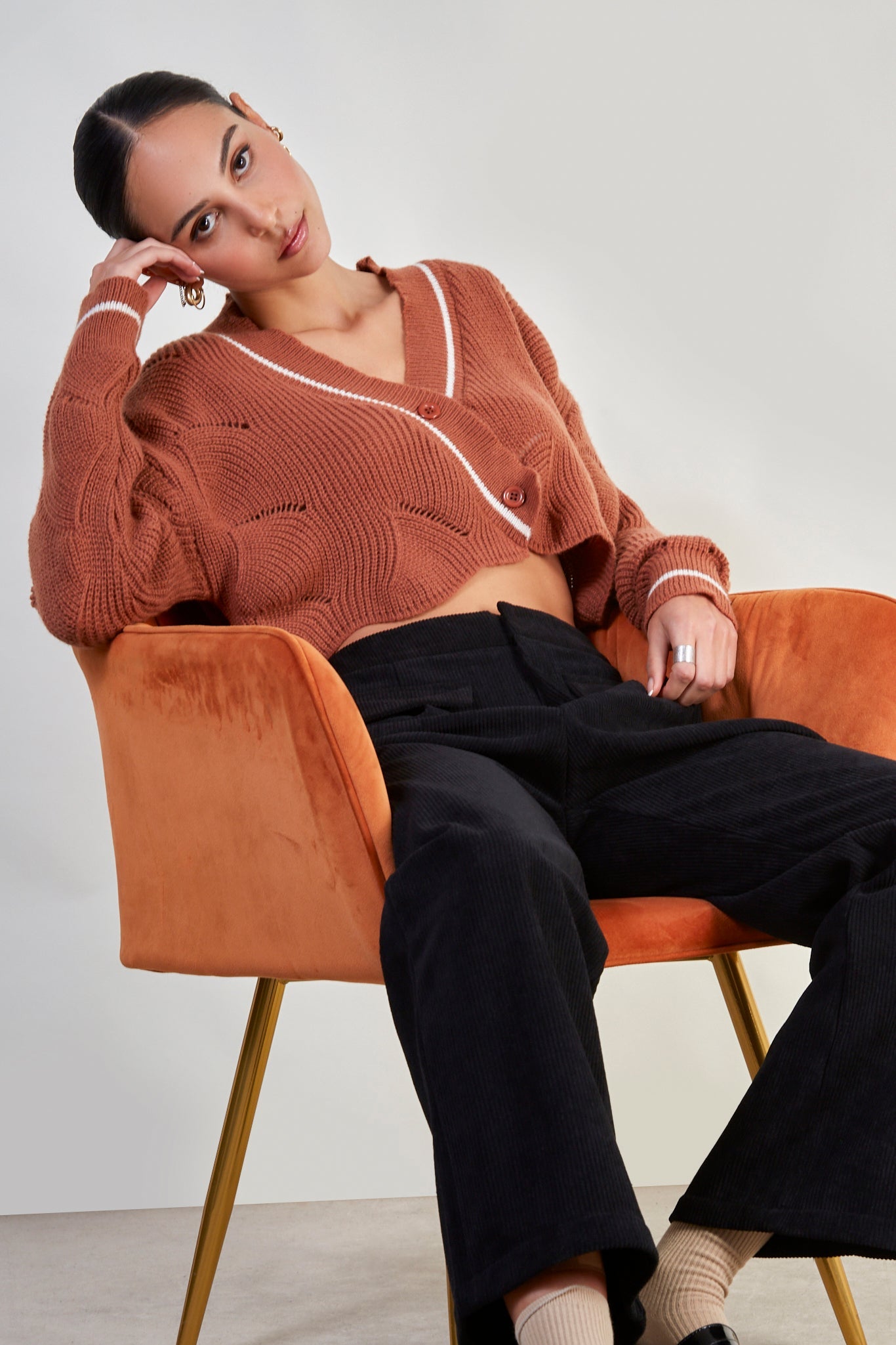 Brown and white trim textured cardigan_5