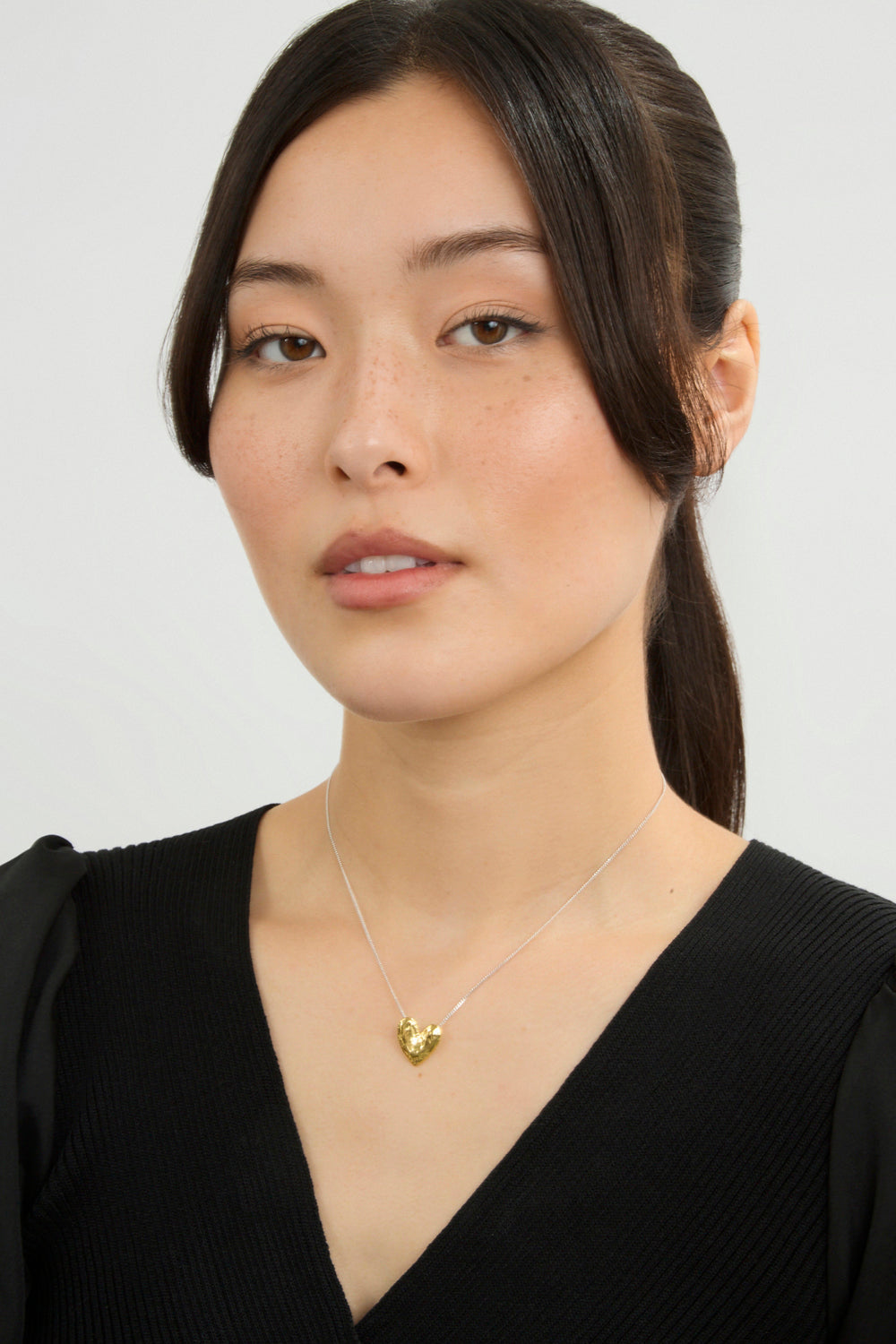 Brushed gold heart silver chain necklace_2