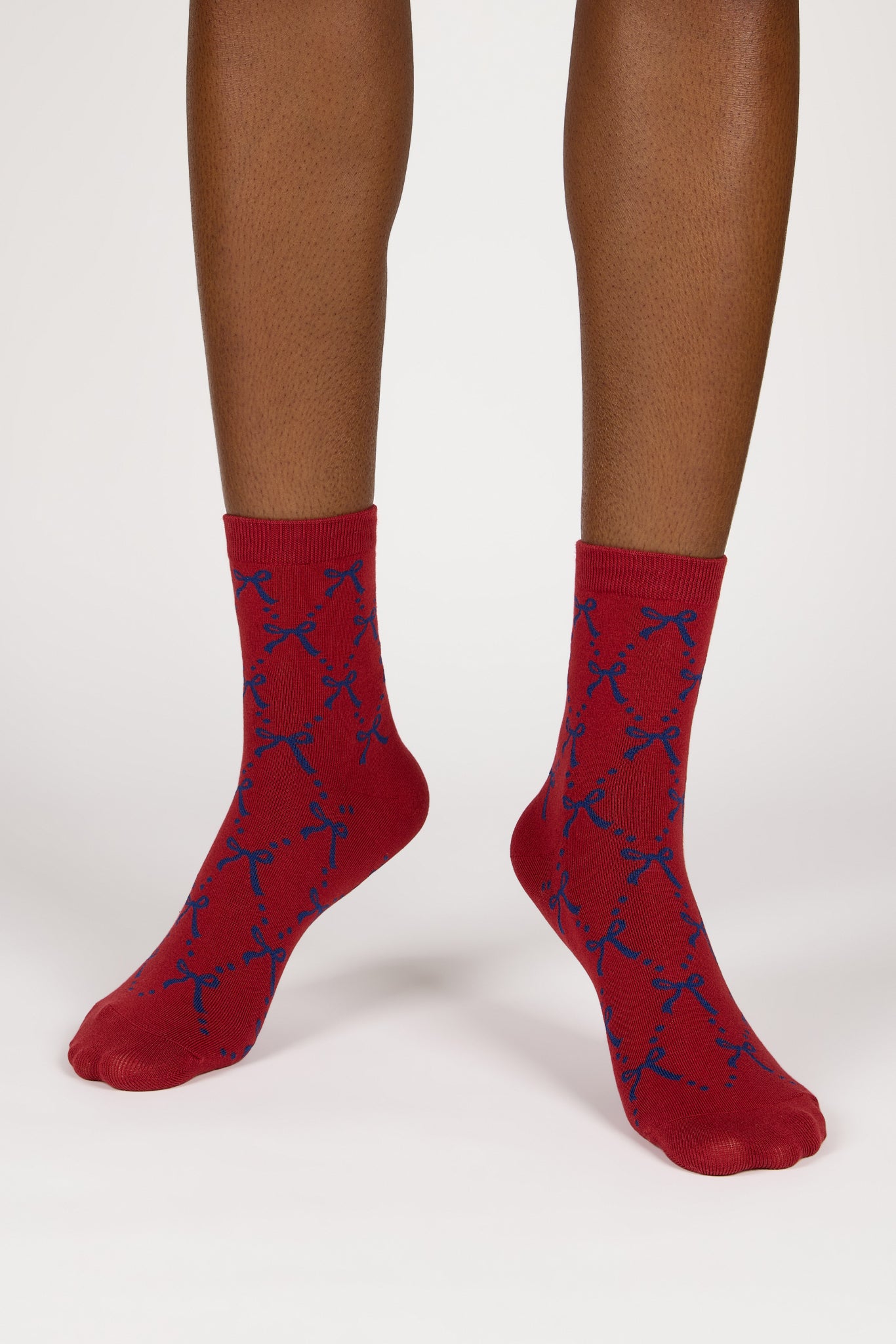Burgundy and blue ribbon and dots socks_2