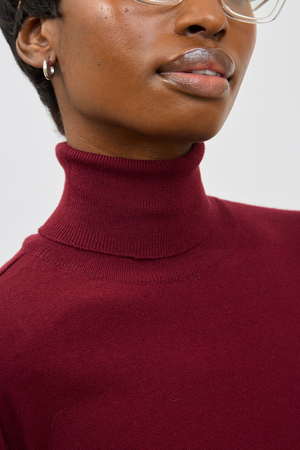 Burgundy thin knit turtleneck_3
