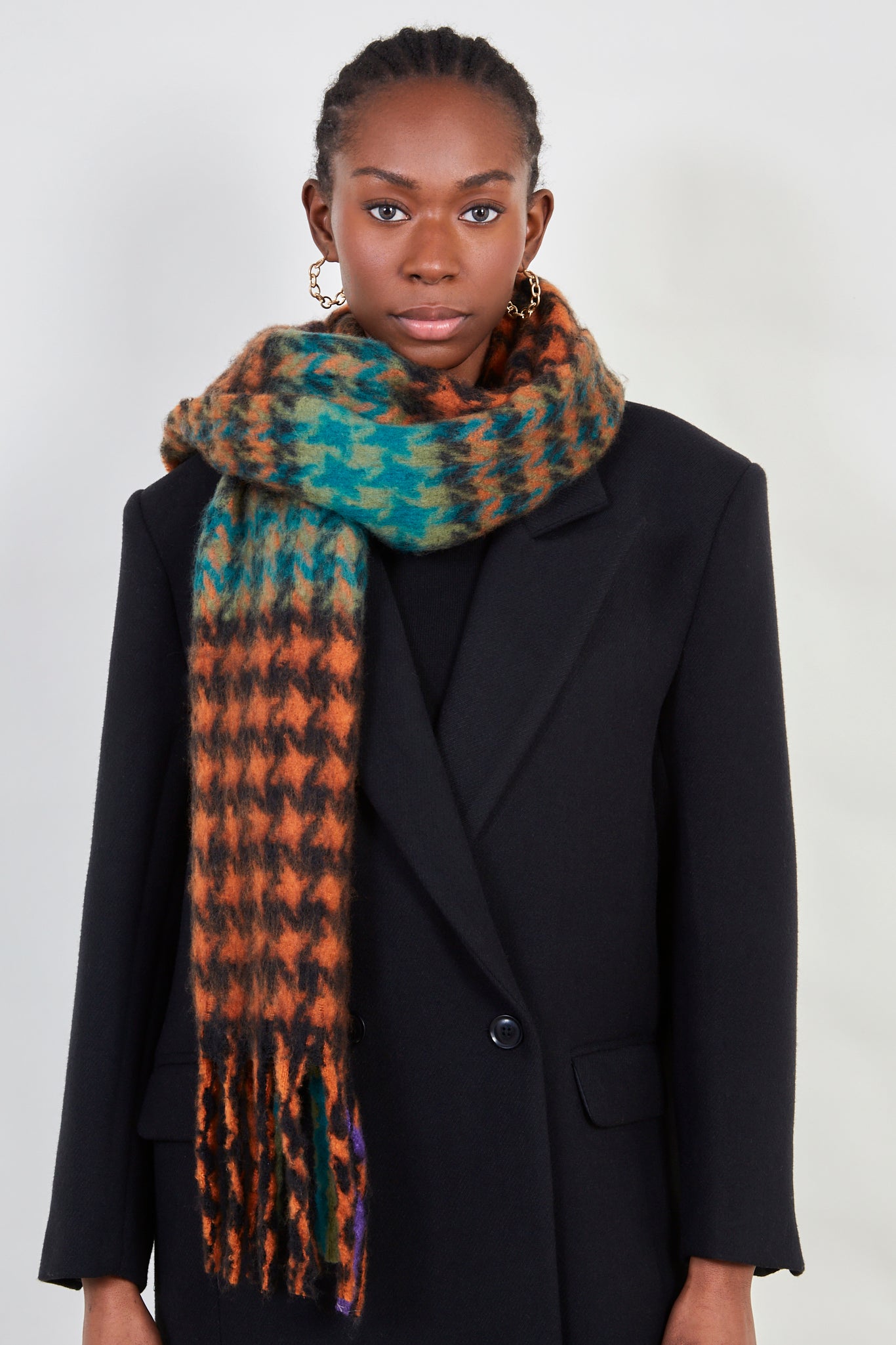 Camel and black pop colour houndstooth scarf_3