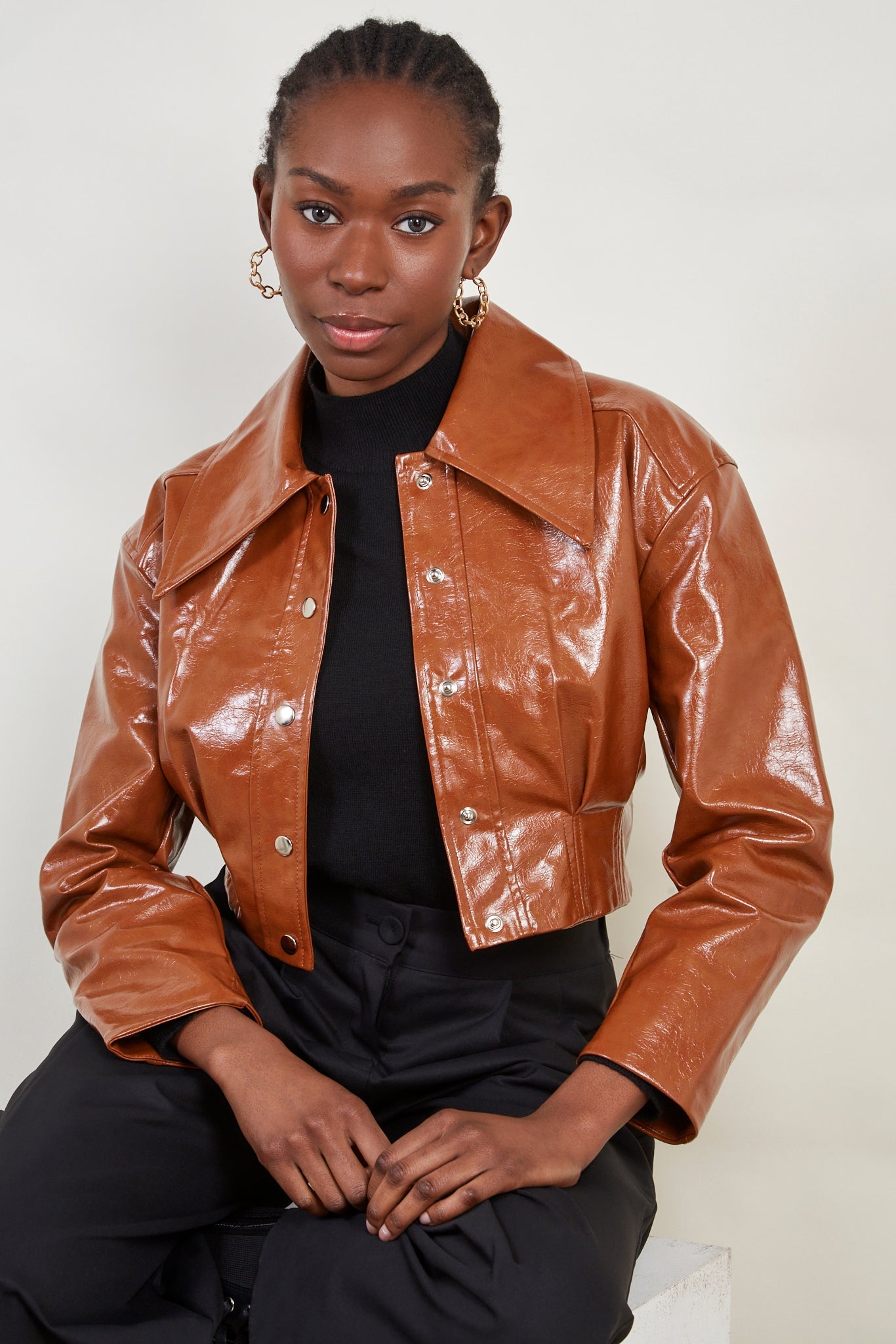 Camel vegan leather short jacket_5