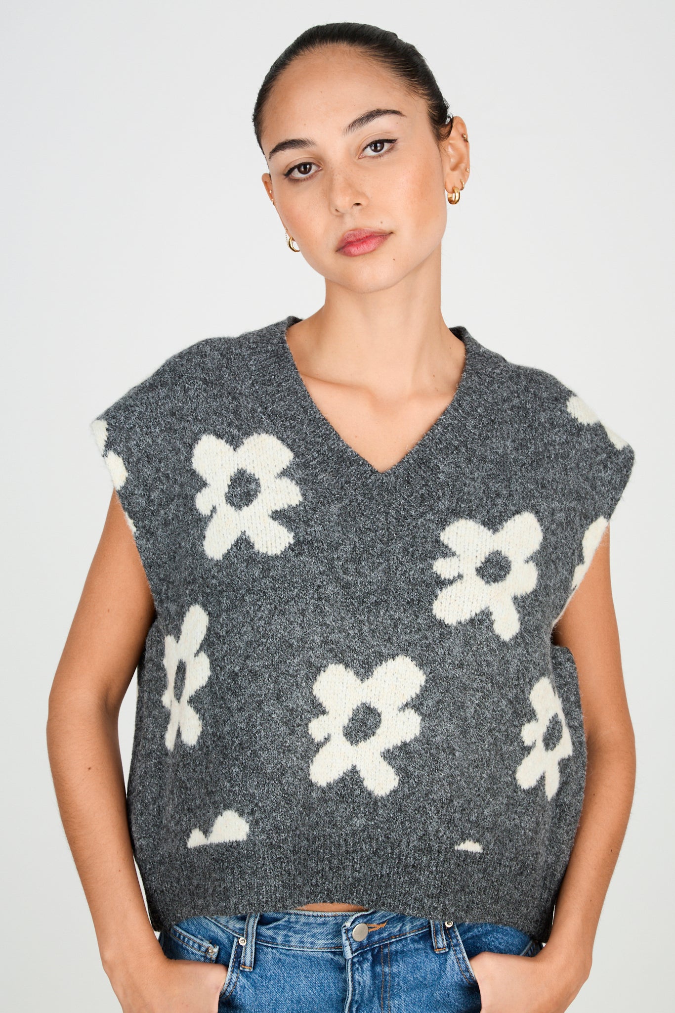 Charcoal graphic floral wool alpaca blend sweater vest_1