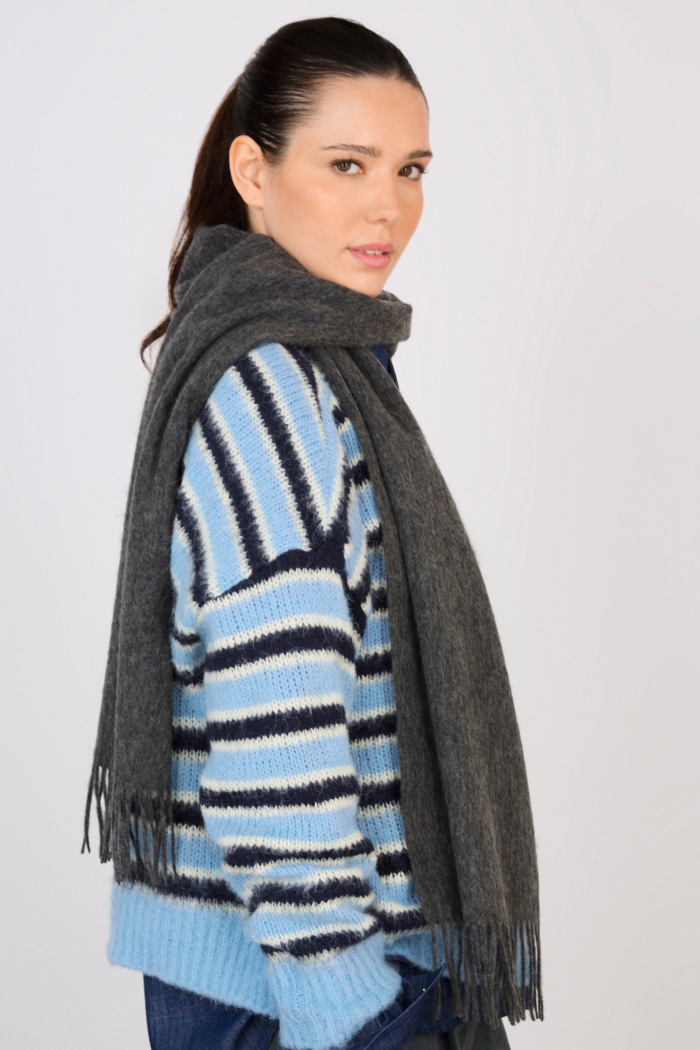 Charcoal grey pure wool classic scarf_4