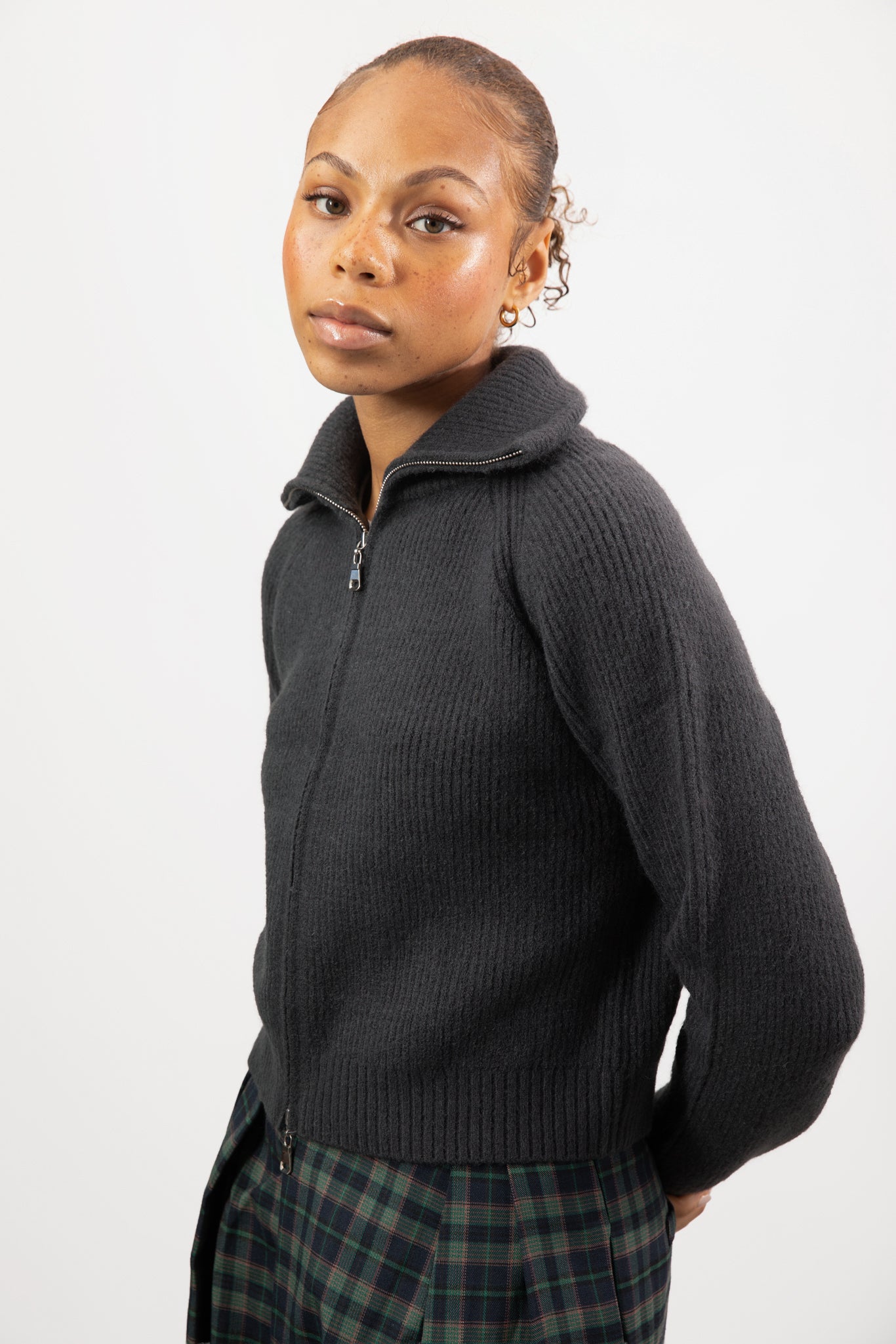 Charcoal grey wool blend ribbed wide collar cardigan_1