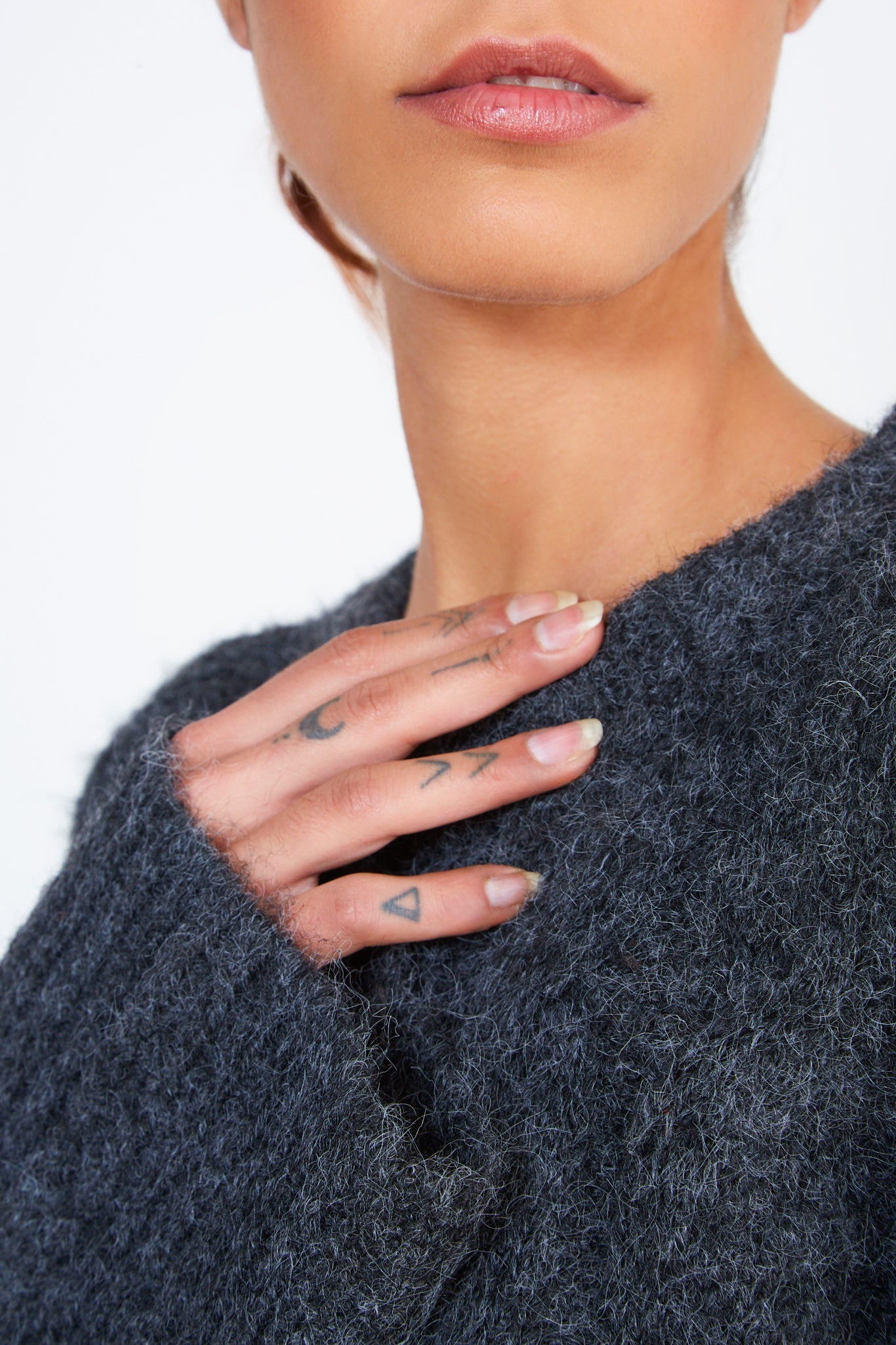 Charcoal grey wool blend cableknit jumper_4