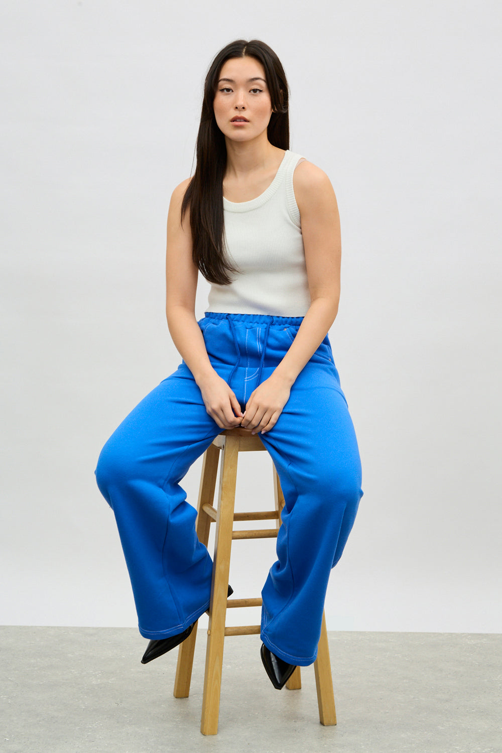 Cobalt blue contrast stitch wide leg sweat pants_5