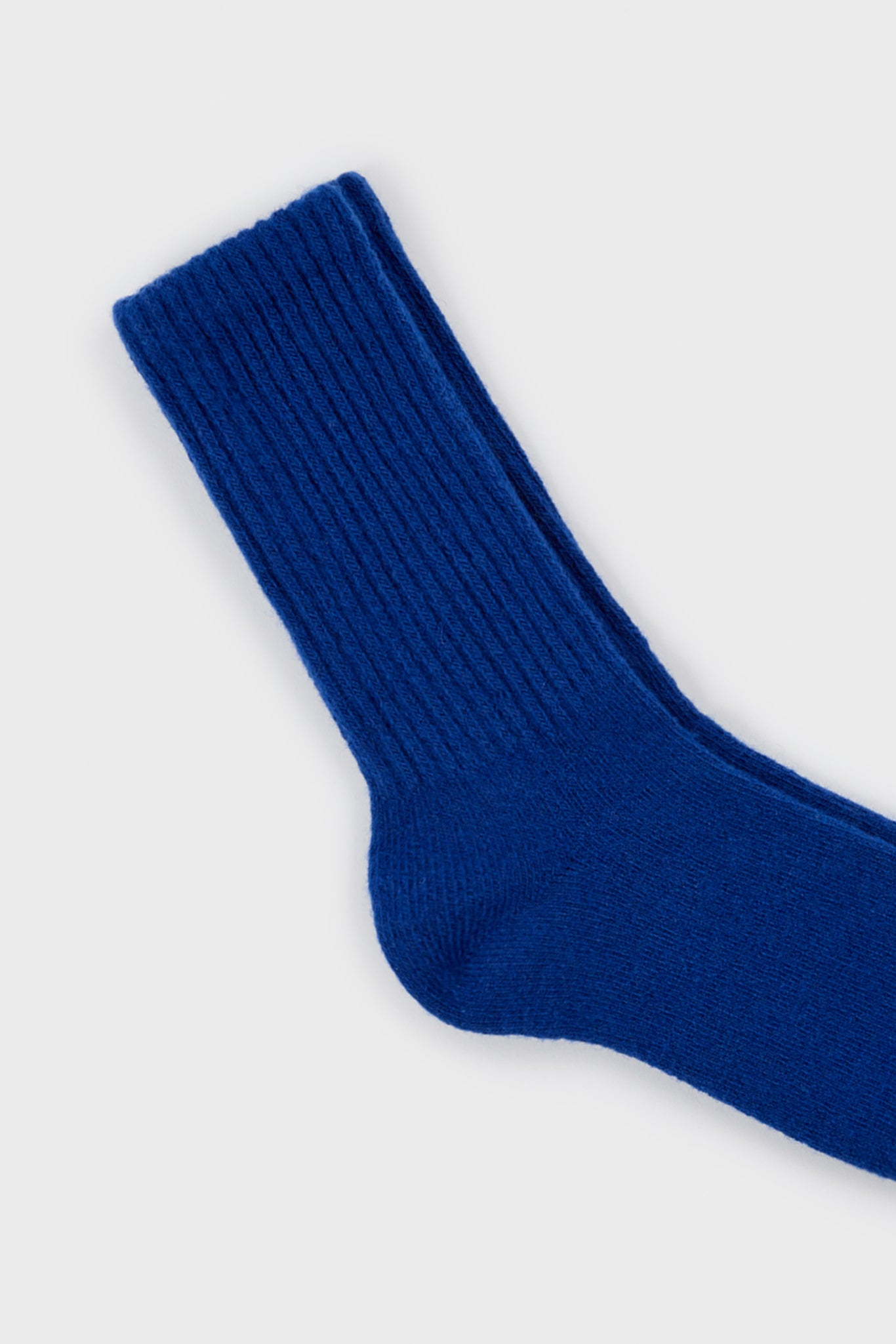 Cobalt blue wool blend ribbed fuzzy socks_2