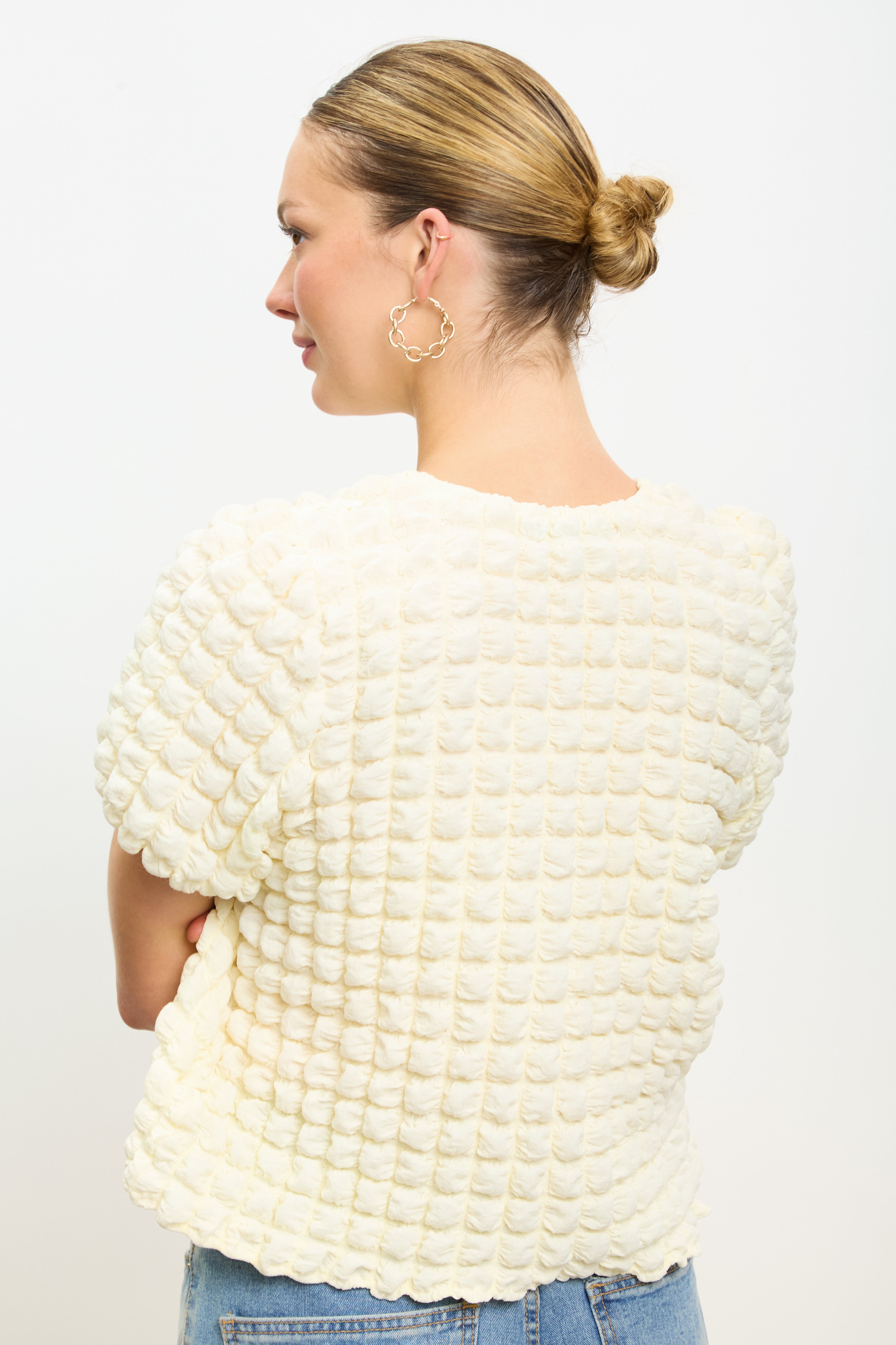 Cream textured puff short sleeved top_3