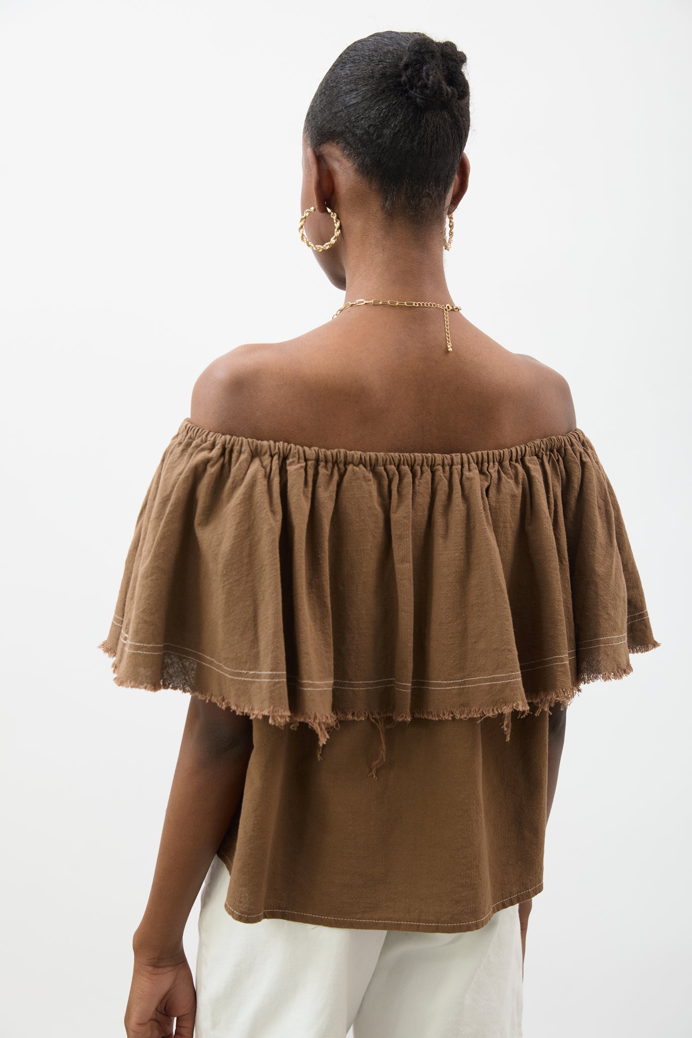 Dark beige contrast stitch raw hem blouse_3