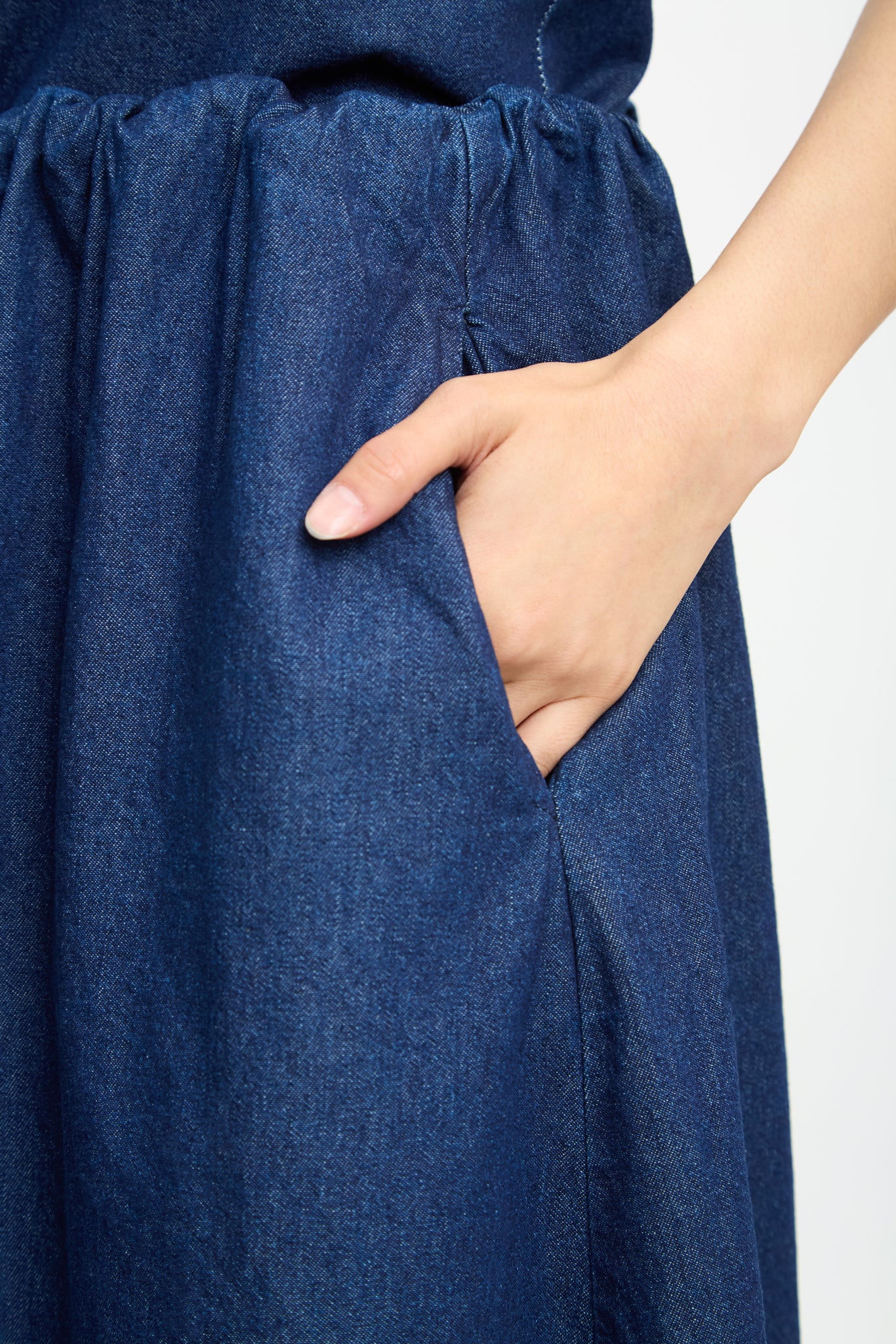 Dark blue denim gathered waist midi skirt_3