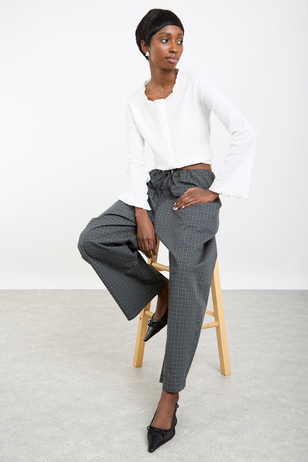 Dark green and yellow plaid drawstring trousers_5