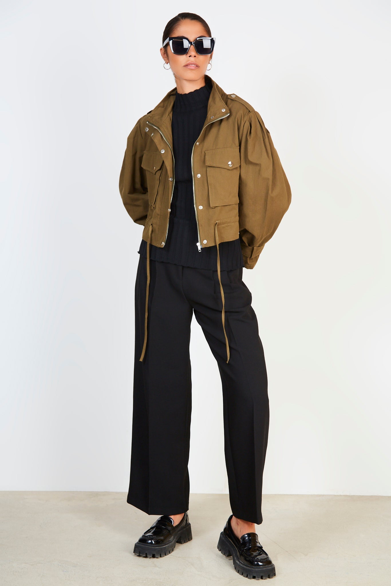 Khaki short pocket front jacket_3