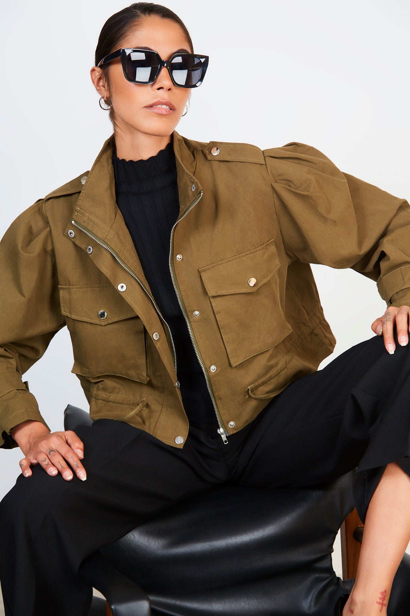 Khaki short pocket front jacket_6