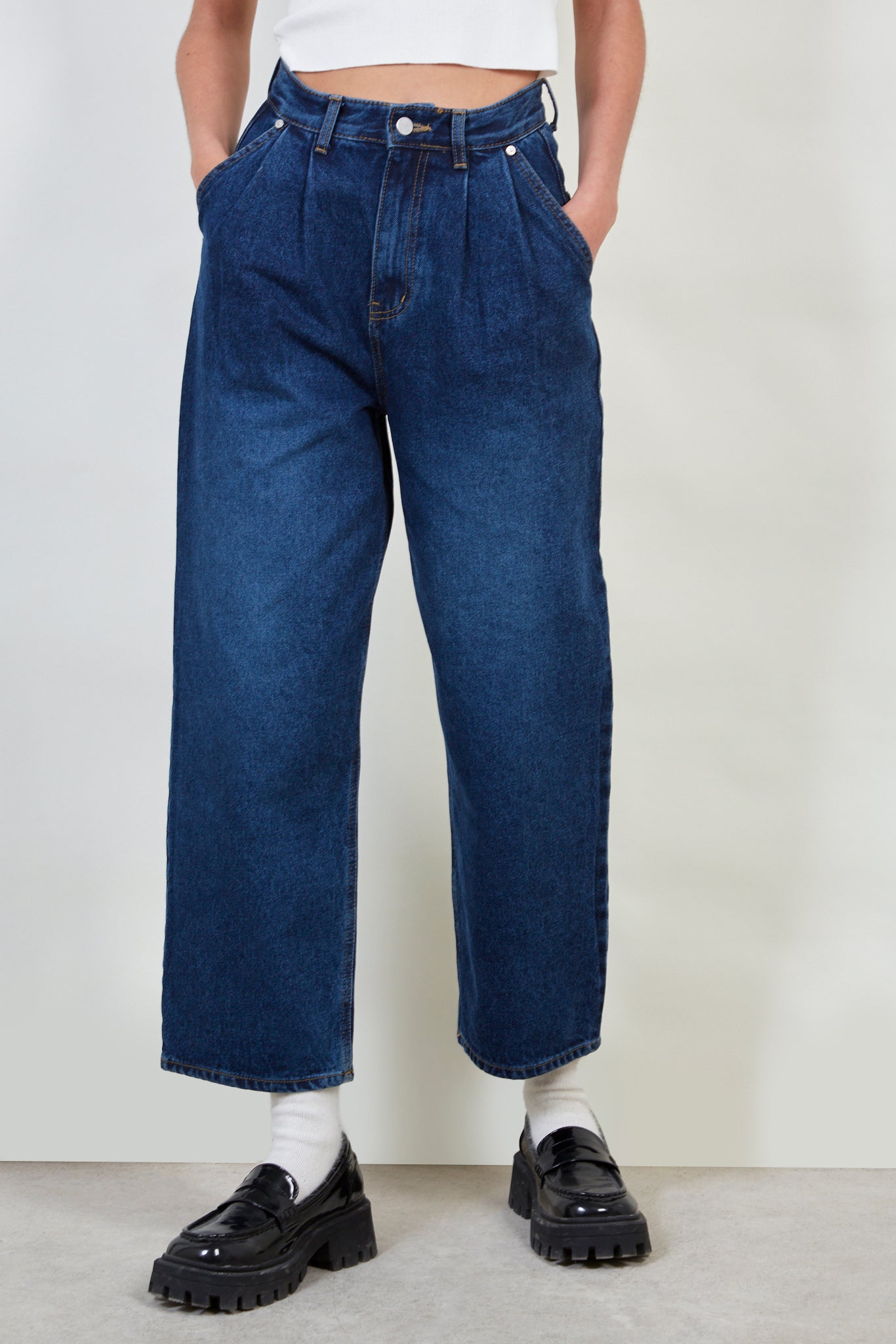 Dark blue pleated jeans_1