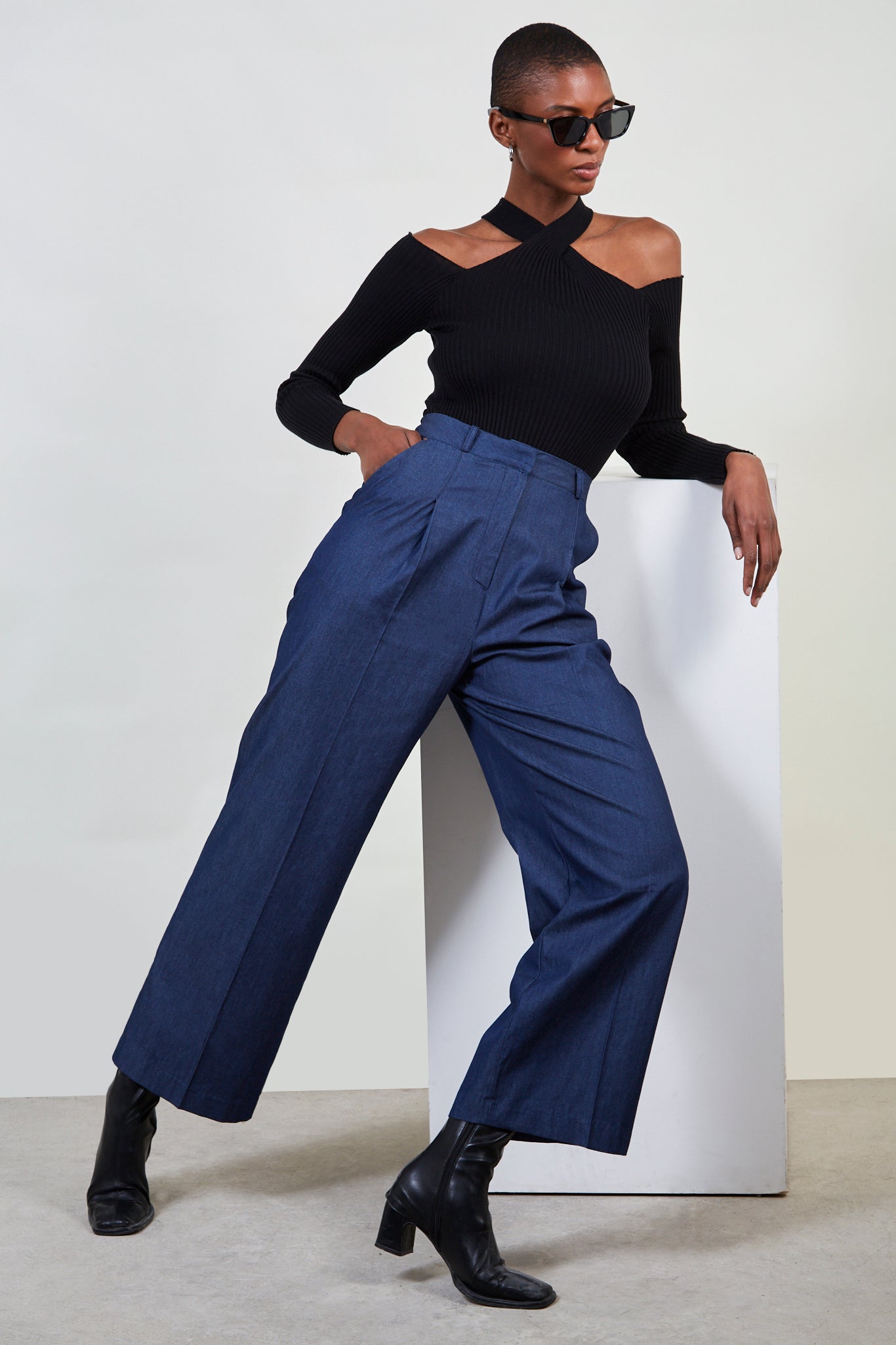 Dark denim tailored trousers_3