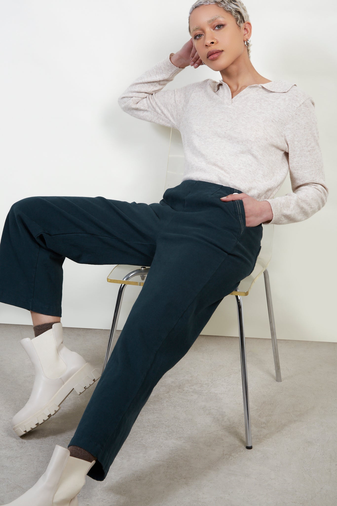 Dark green contrast stitch wide leg trousers_5