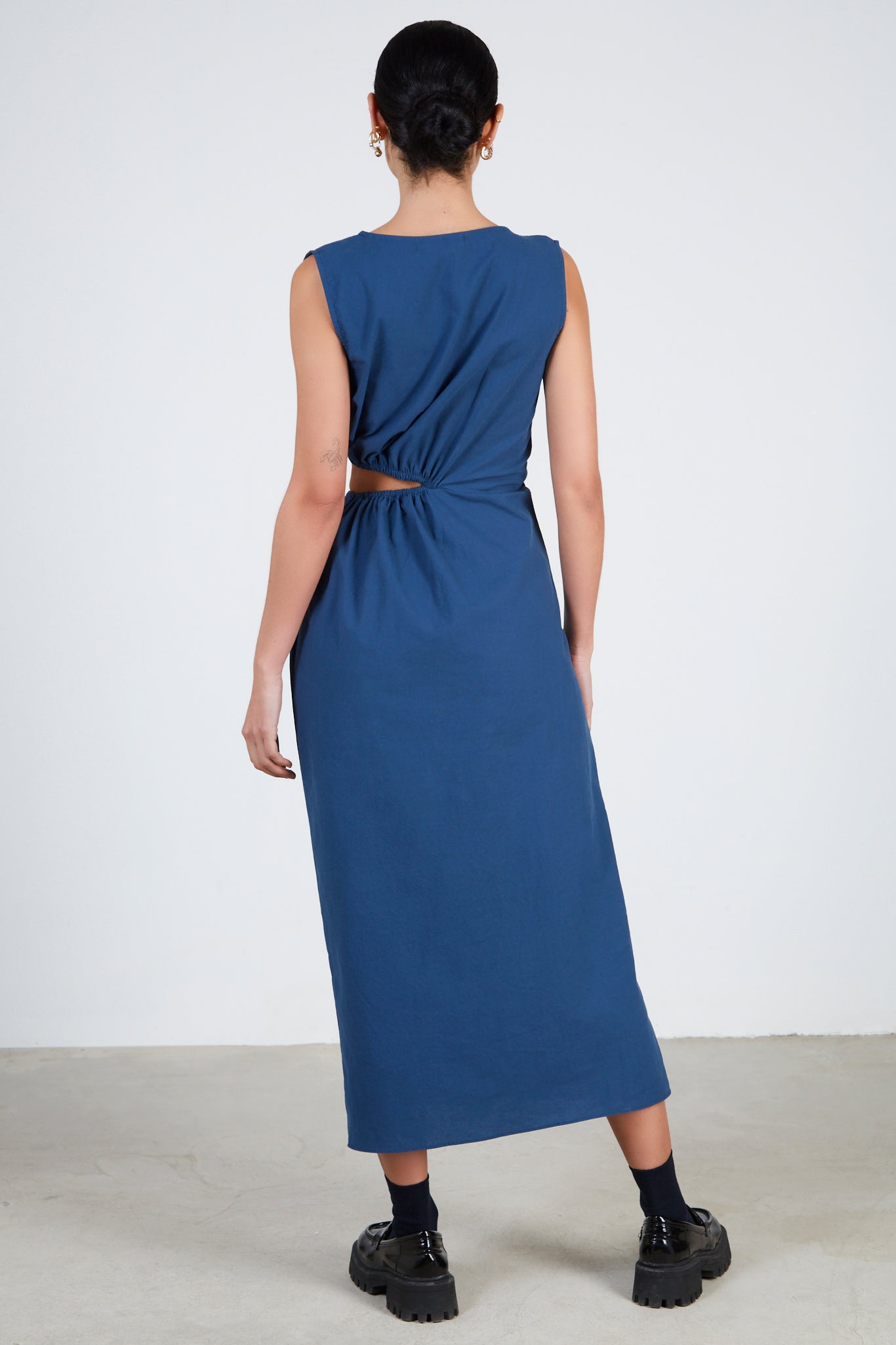 Deep blue side peek dress_2