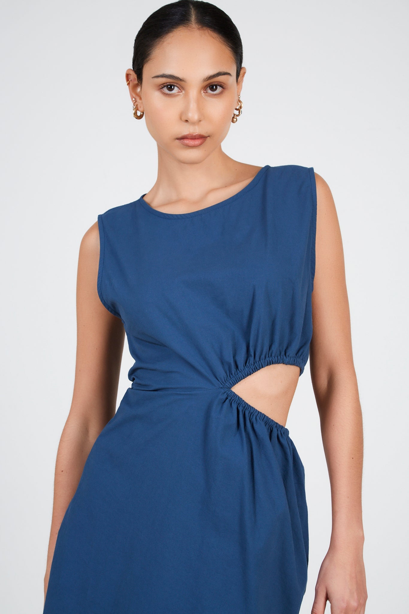 Deep blue side peek dress_3