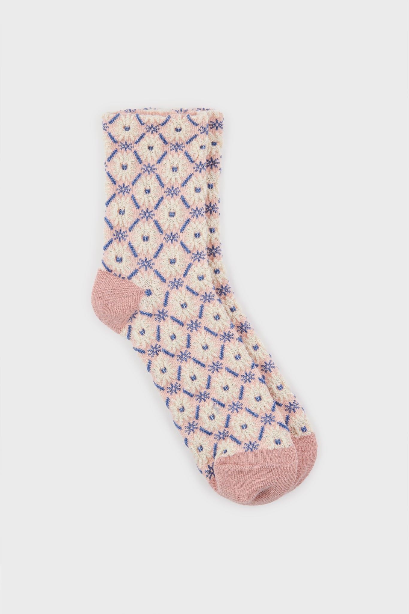 Dusty pink and blue floral diamond grid socks_2