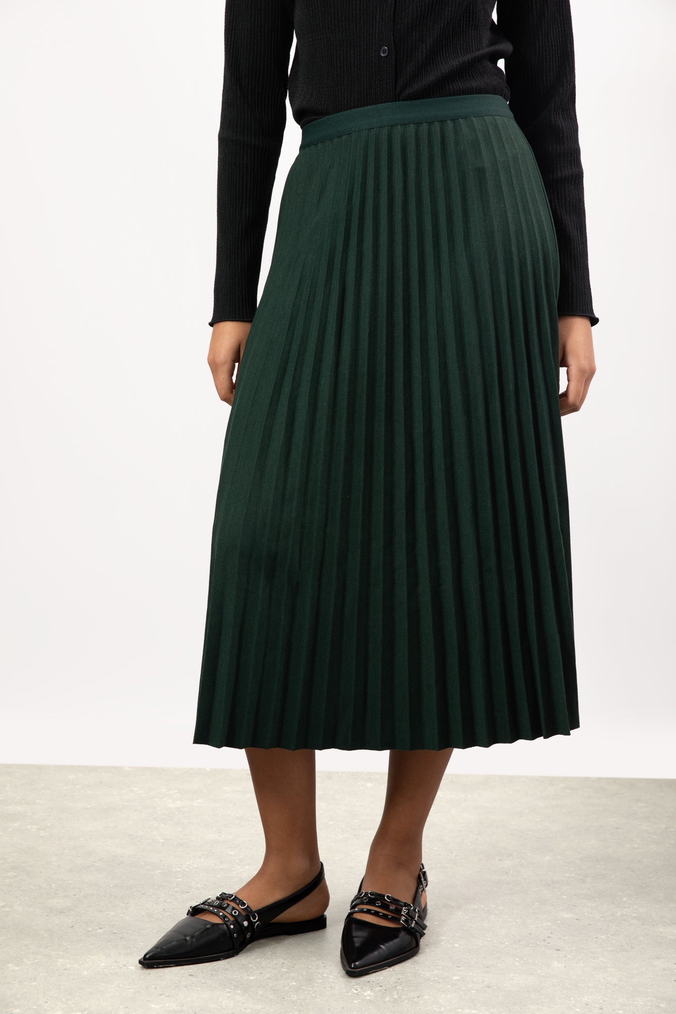 Emerald green pleated midi skirt_1