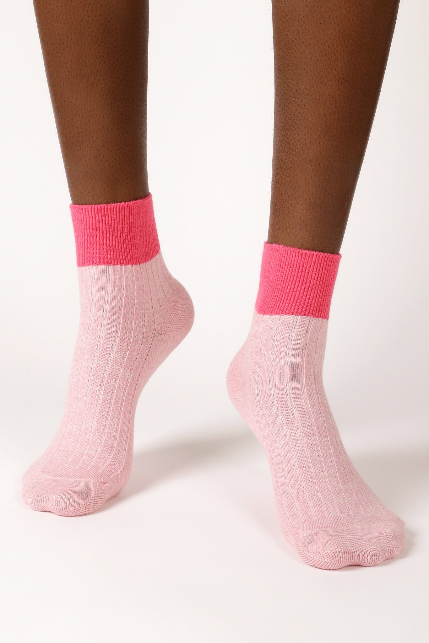 Pink and hot pink candy colourblock socks_2