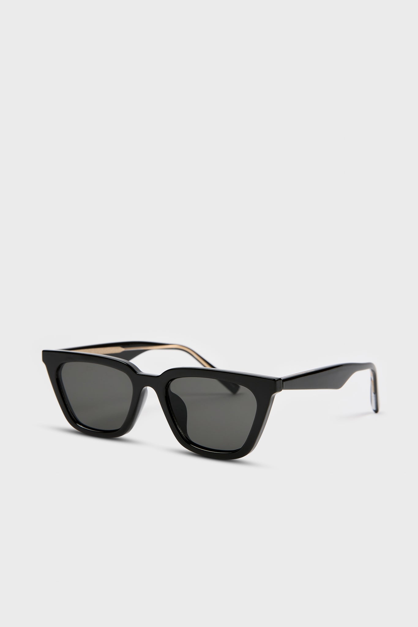 Black angled cat eye sunglasses_2