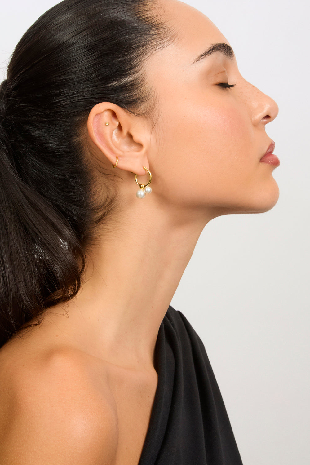 Gold double pearl drop hoop earring_4