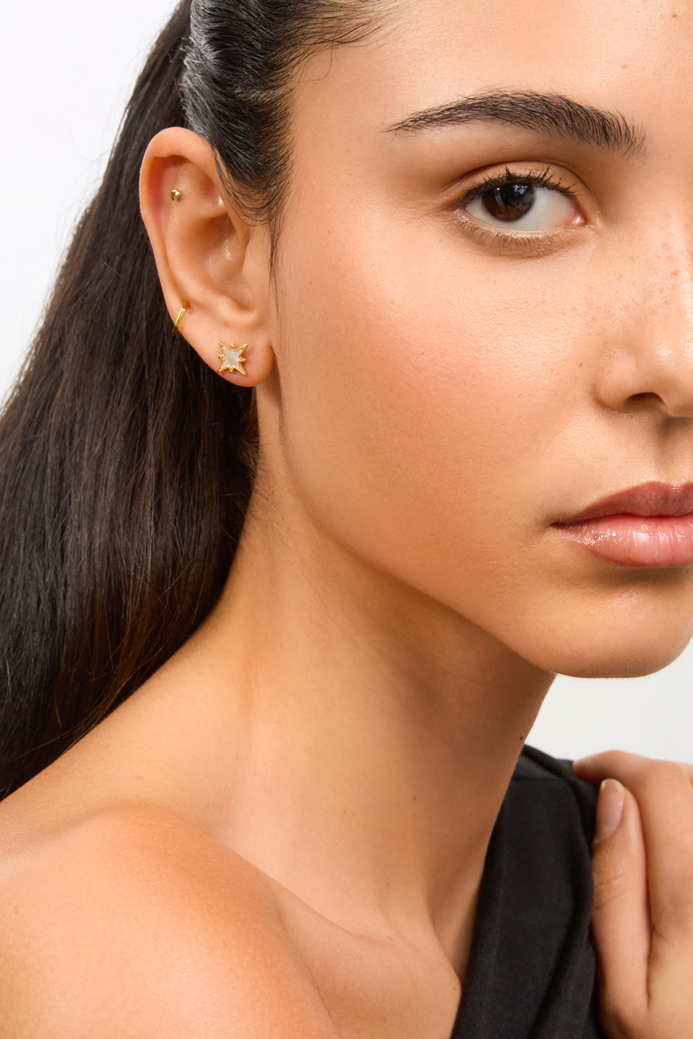 Gold opalescent star burst stud earrings_2