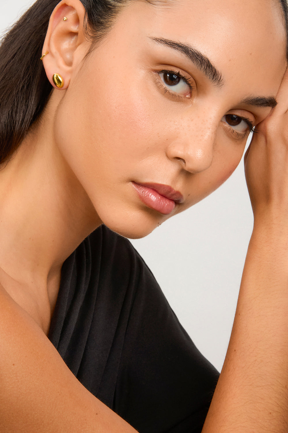 Gold oval pendant stud earrings_2