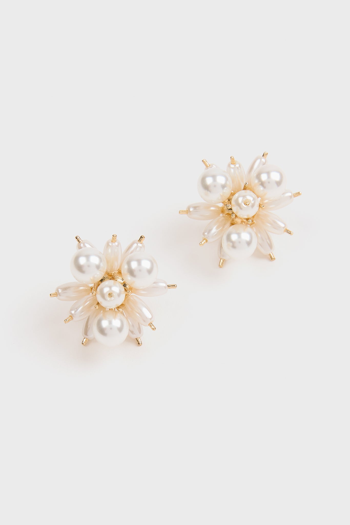 Gold pearl cluster earrings_2