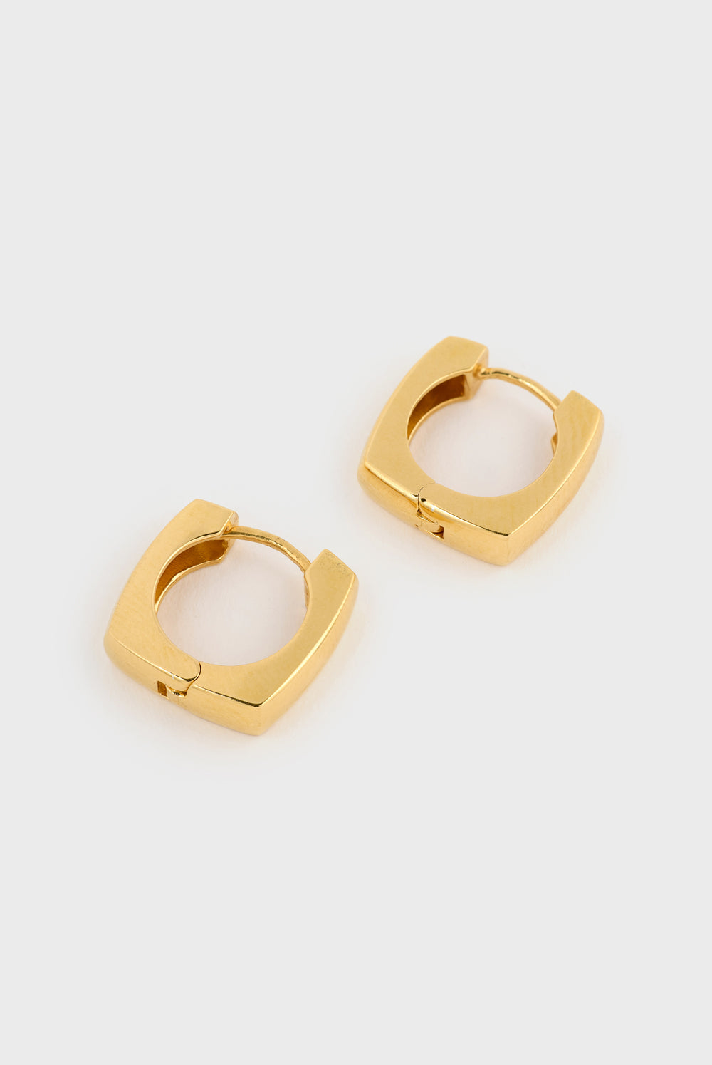 Gold rounded square earrings_1