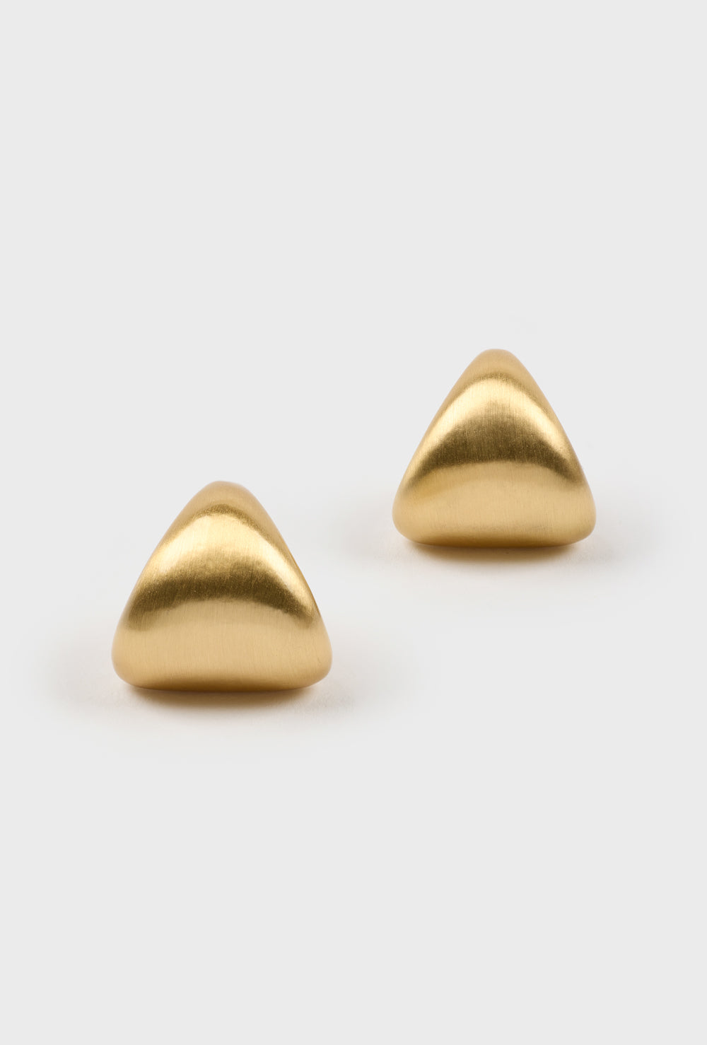 Gold triangle stud earrings_2