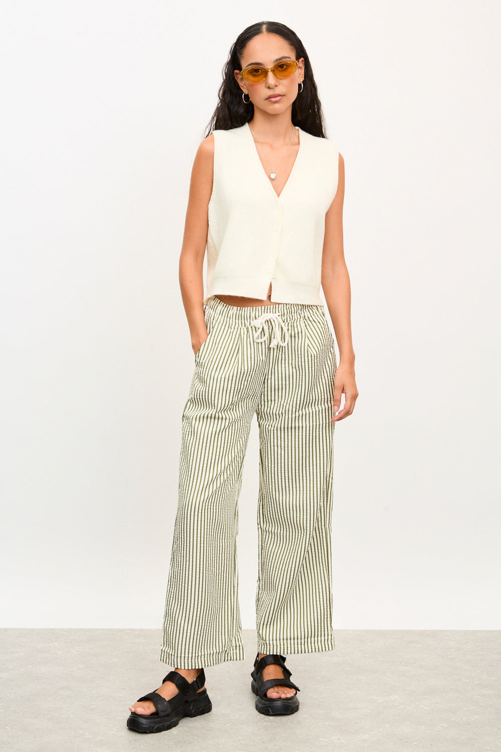 Green and white striped trousers_4