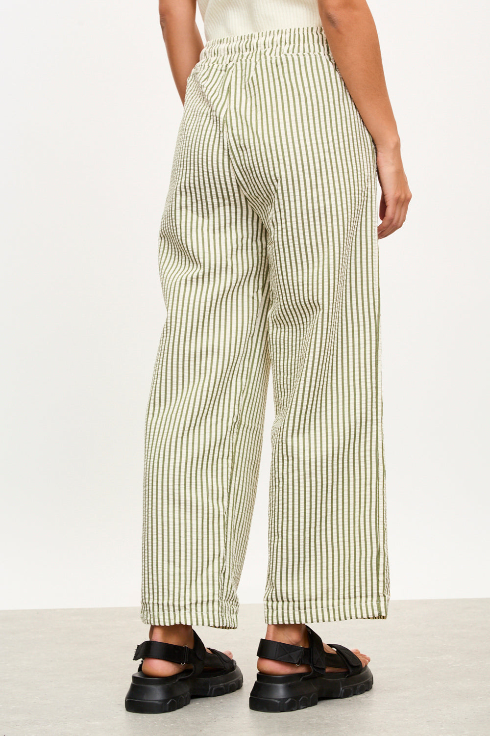 Green and white striped trousers_2