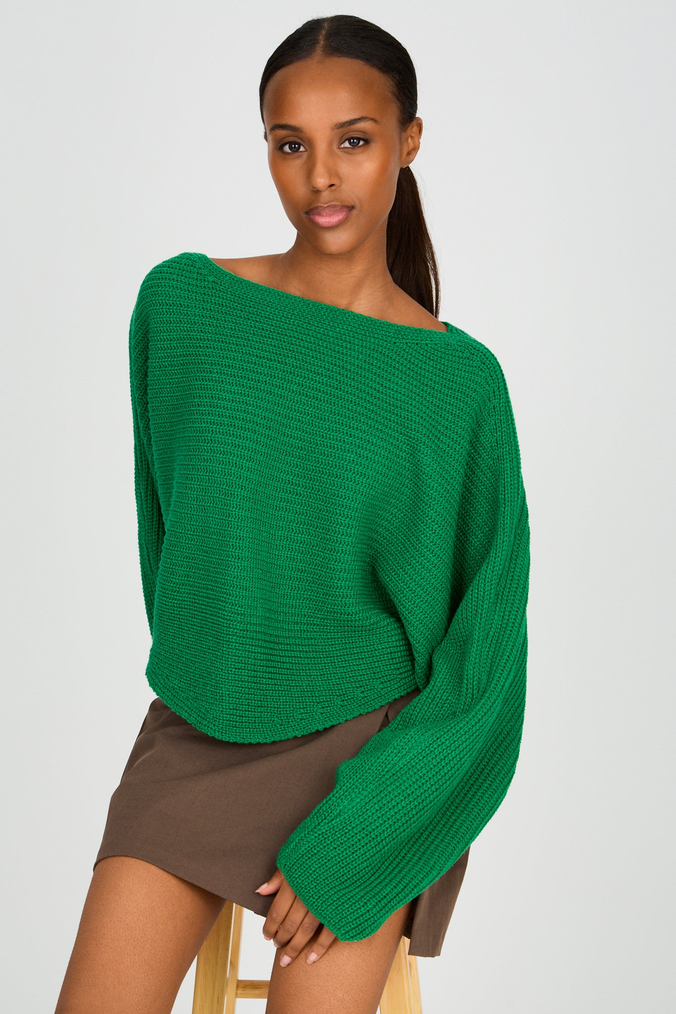 Green horizontal rib boat neck jumper_5