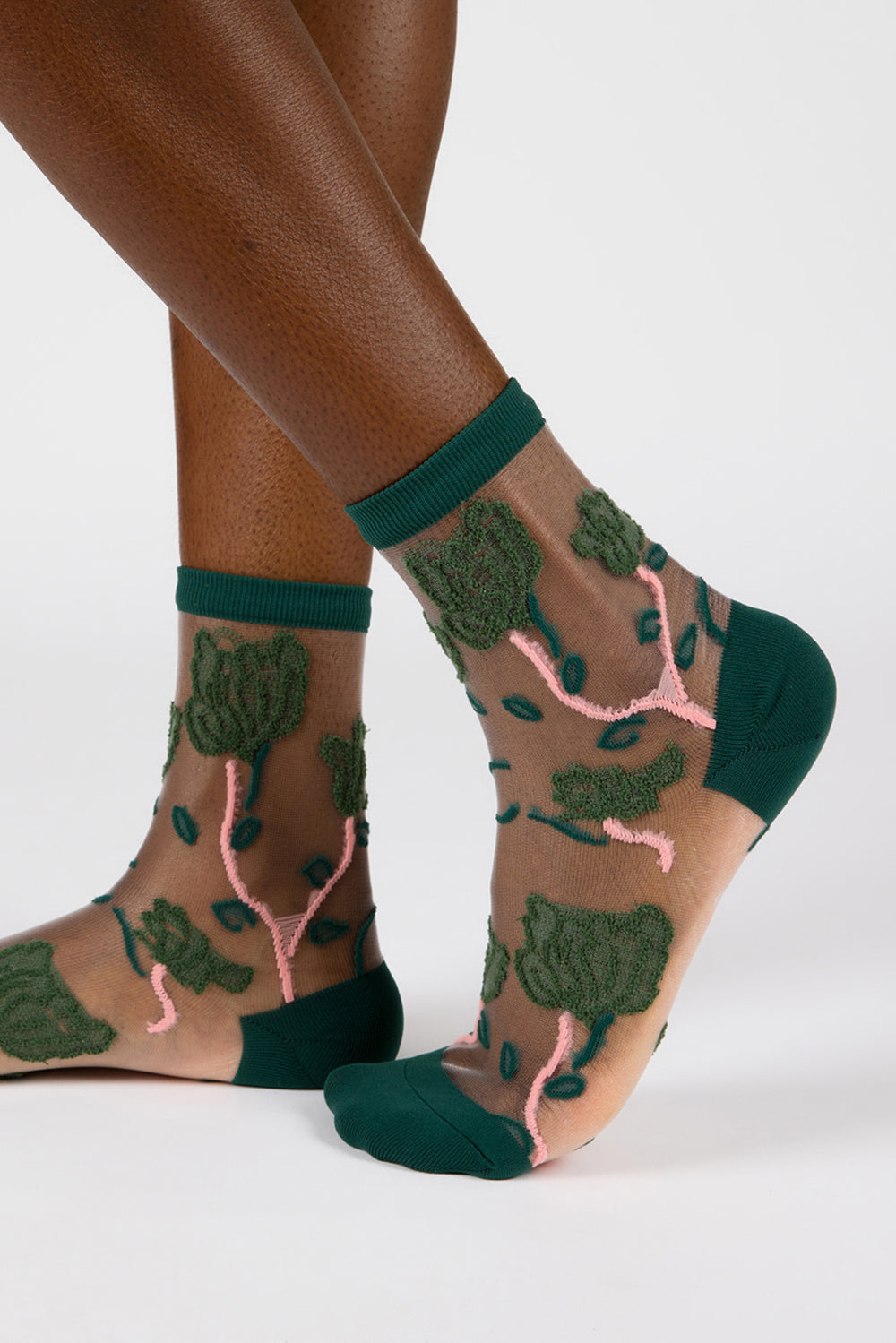 Green sheer bold climbing flower socks_2