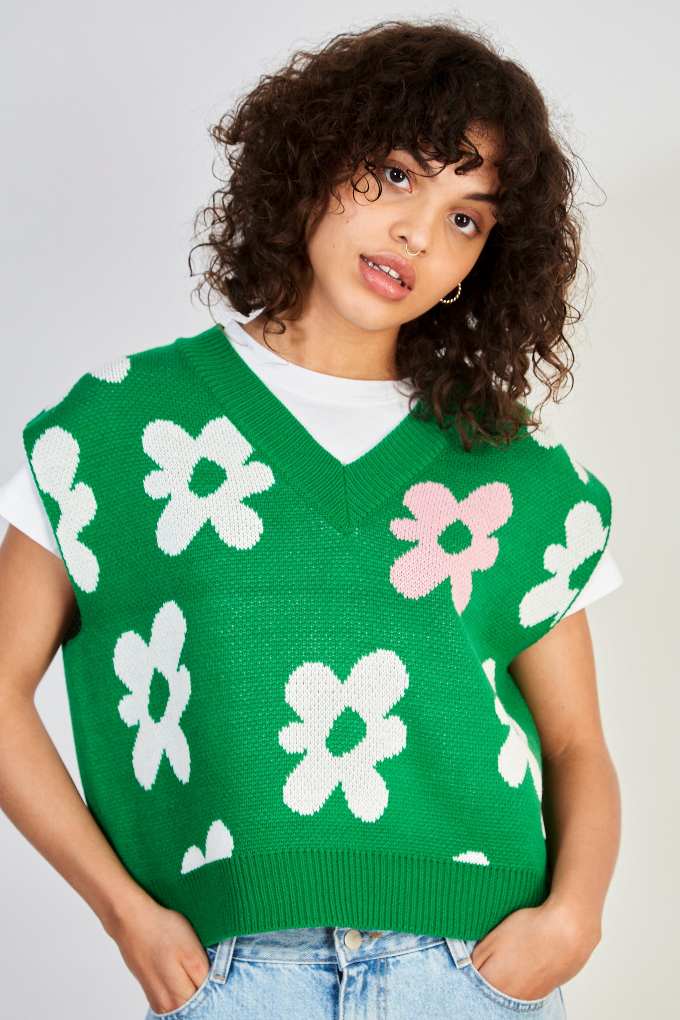 Green white and pop pink graphic floral sweater vest_2
