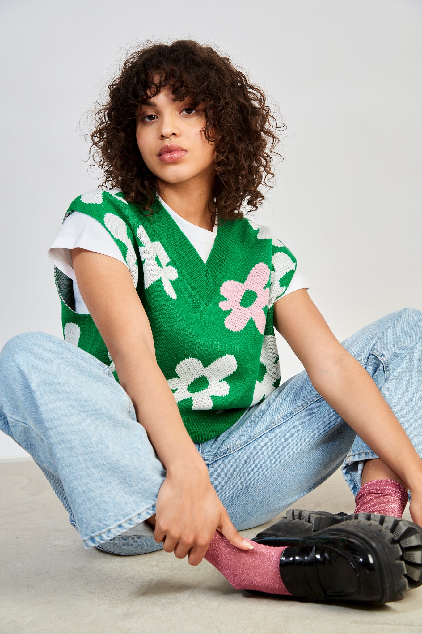 Green white and pop pink graphic floral sweater vest_1