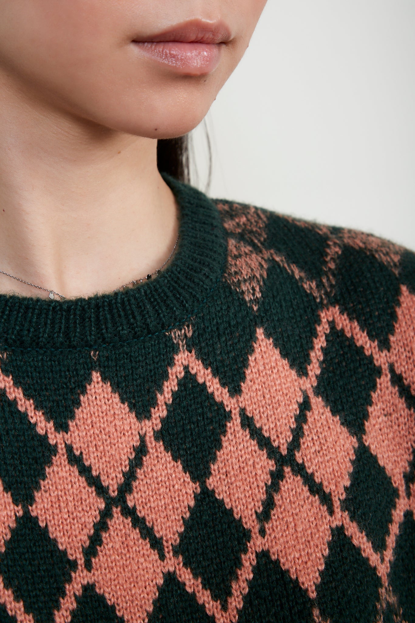 Green and pink argyle sweater vest_4