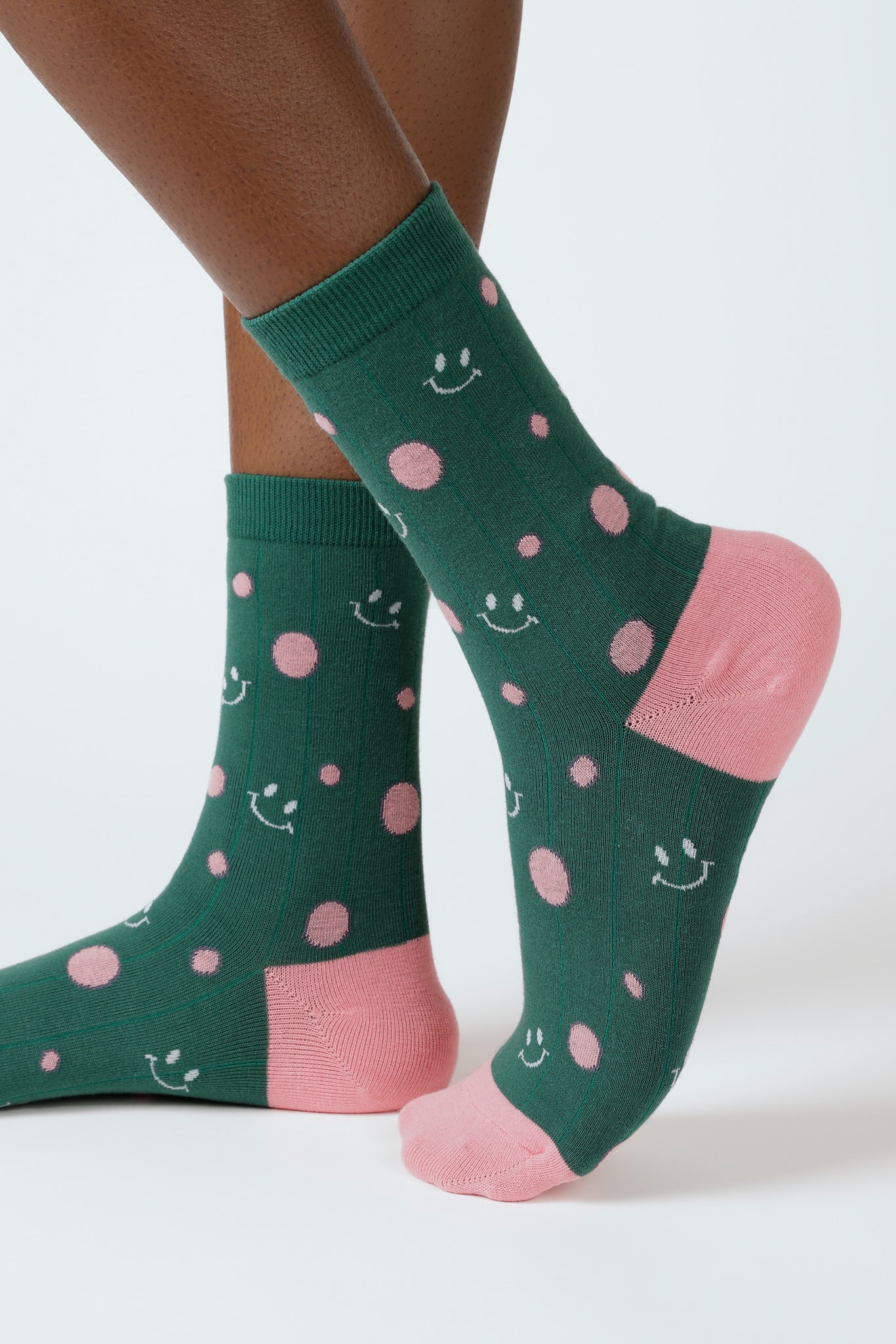 Green and pink polka dot smile socks_1