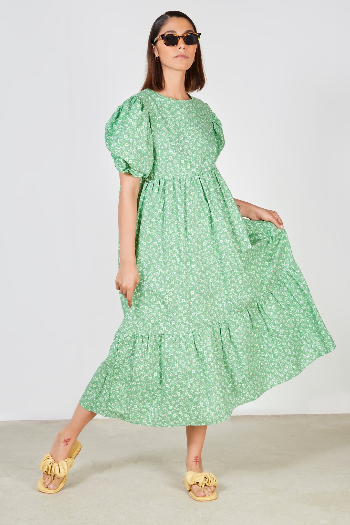 Green daisy print tie back midi dress_2