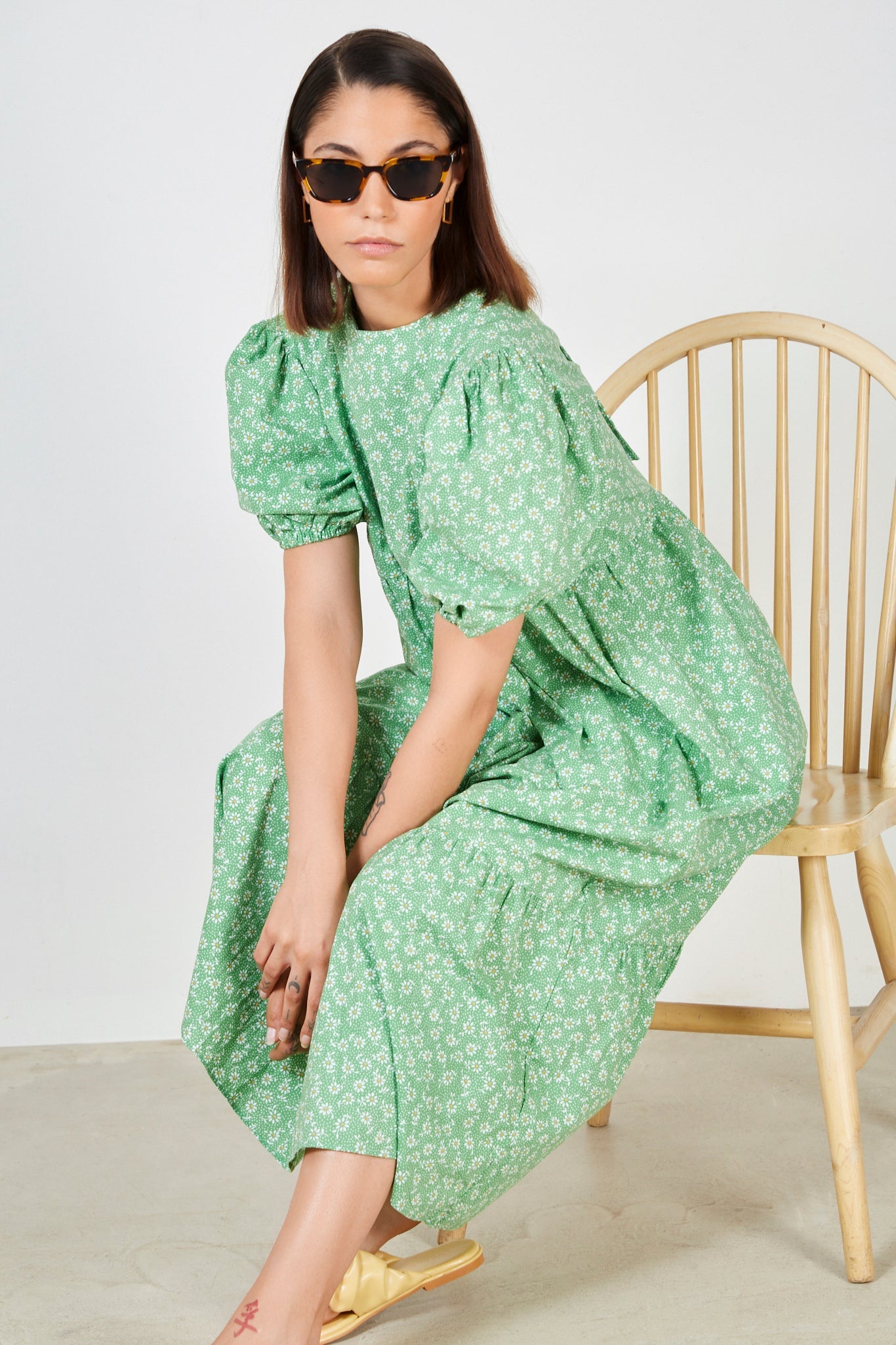 Green daisy print tie back midi dress_1