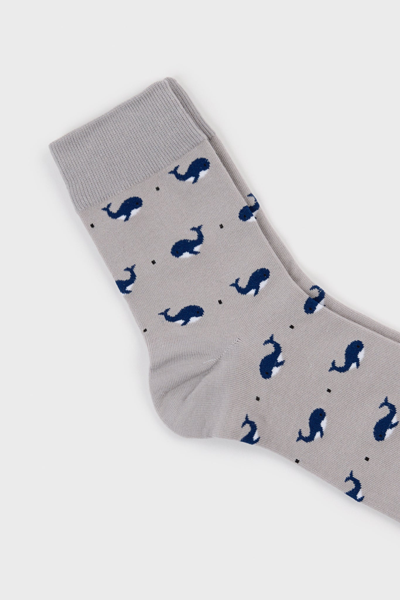 Grey and blue whale socks_2