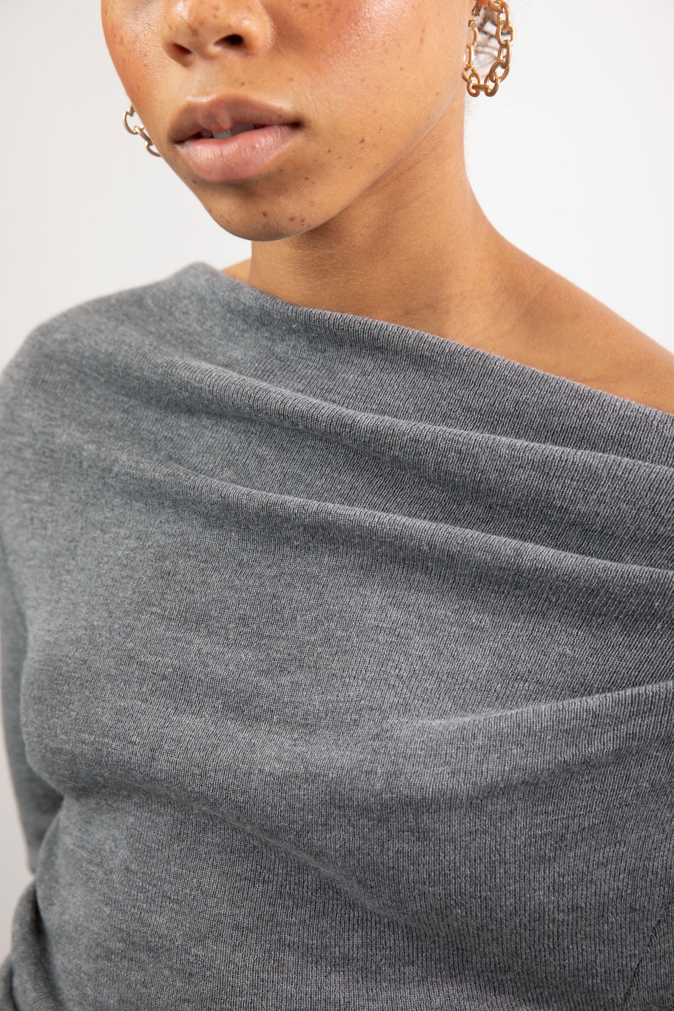 Grey draped shoulder long sleeve knit top_3