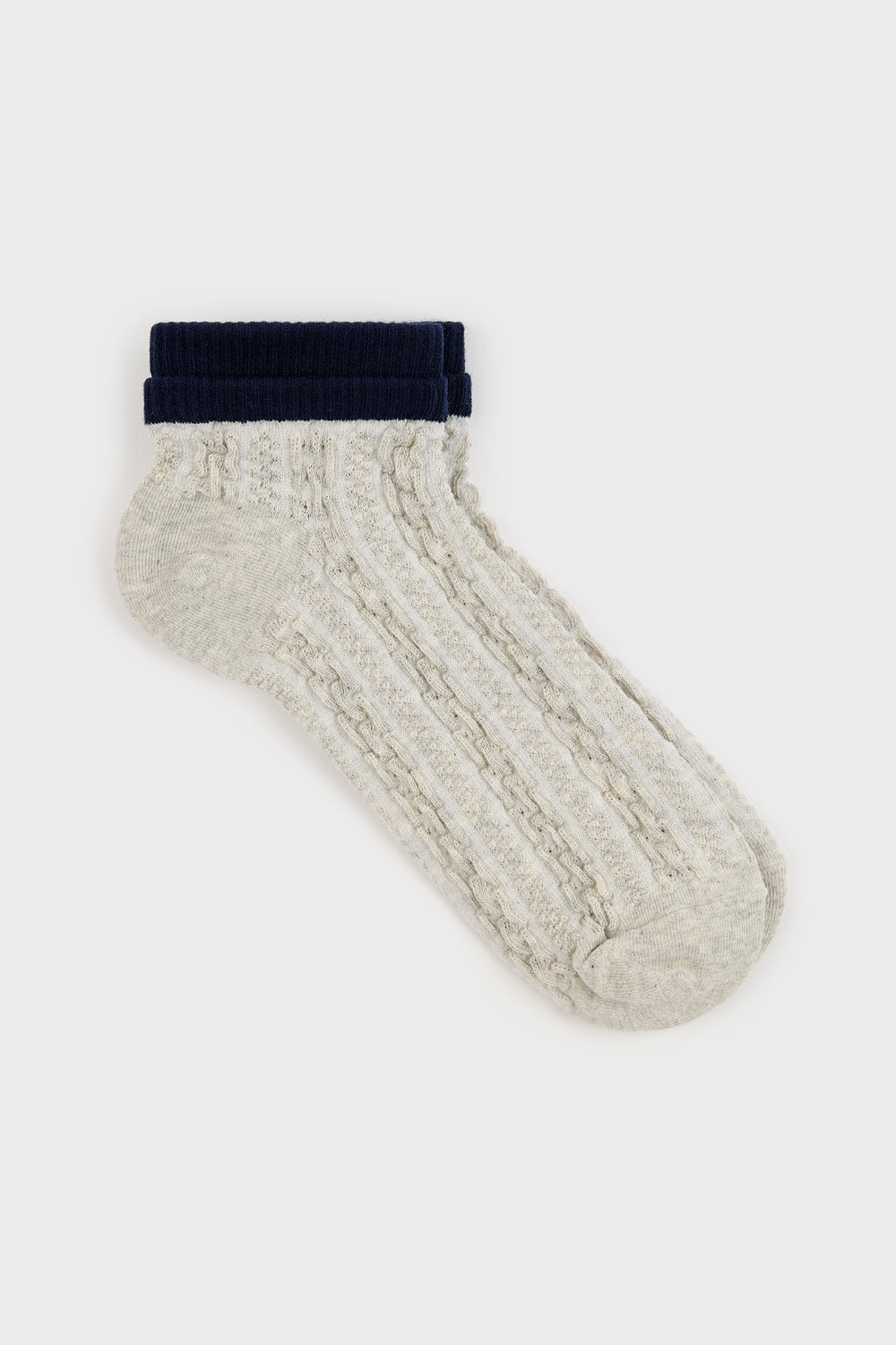 Grey textured navy trim pop socks_1