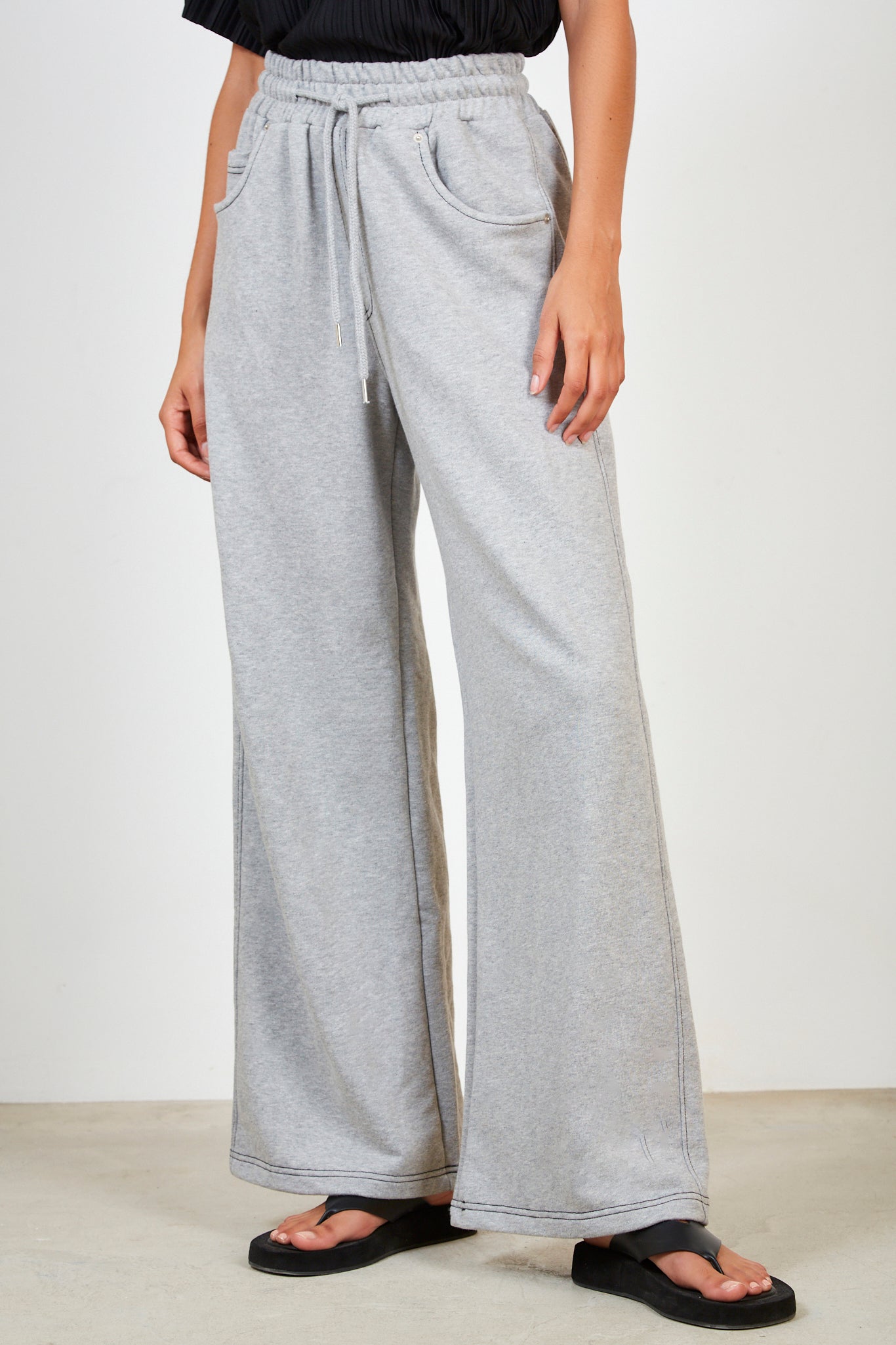 Grey contrast stitch wide leg sweat pants_1