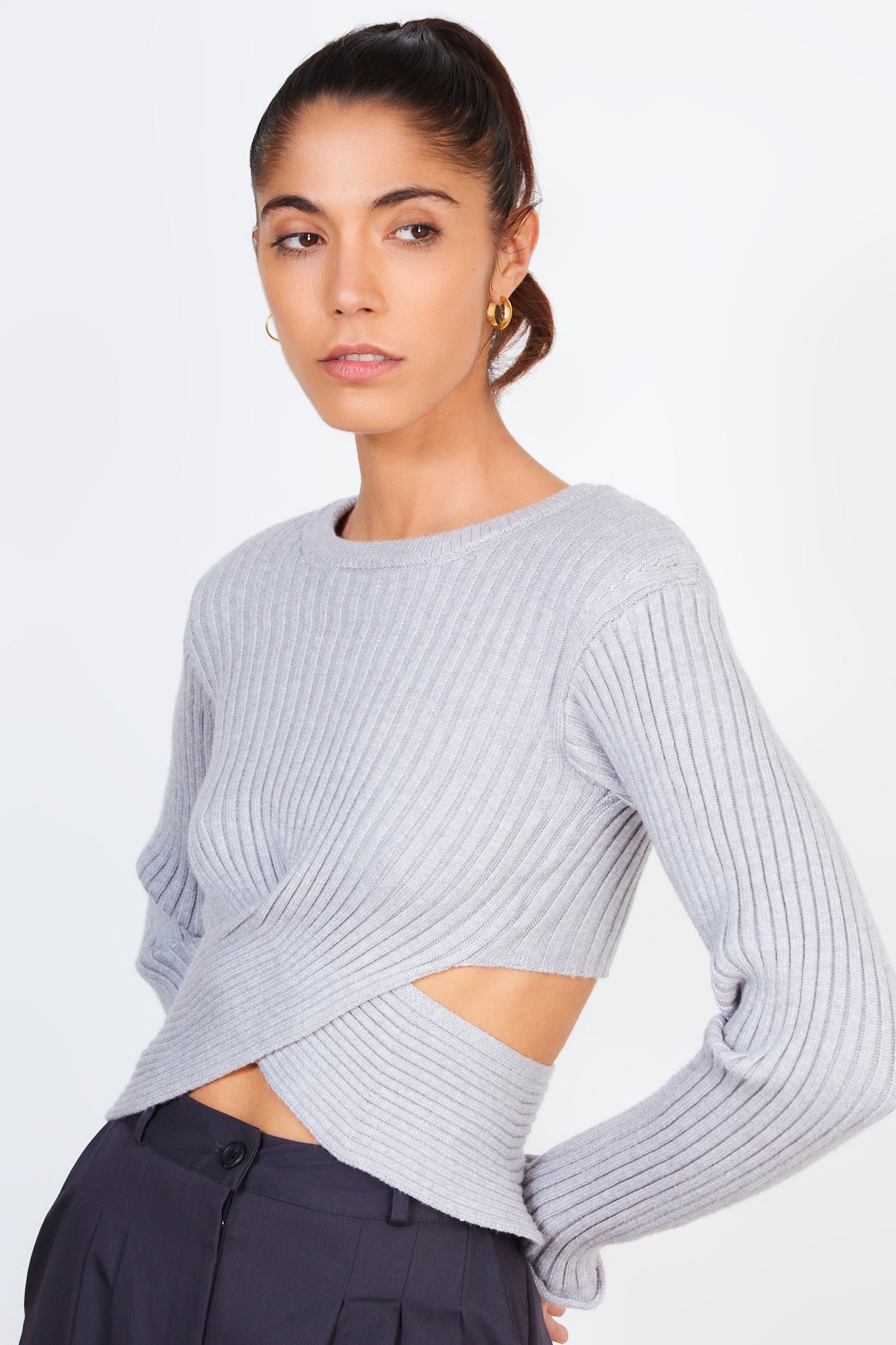 Grey ribbed slit back knit top_1